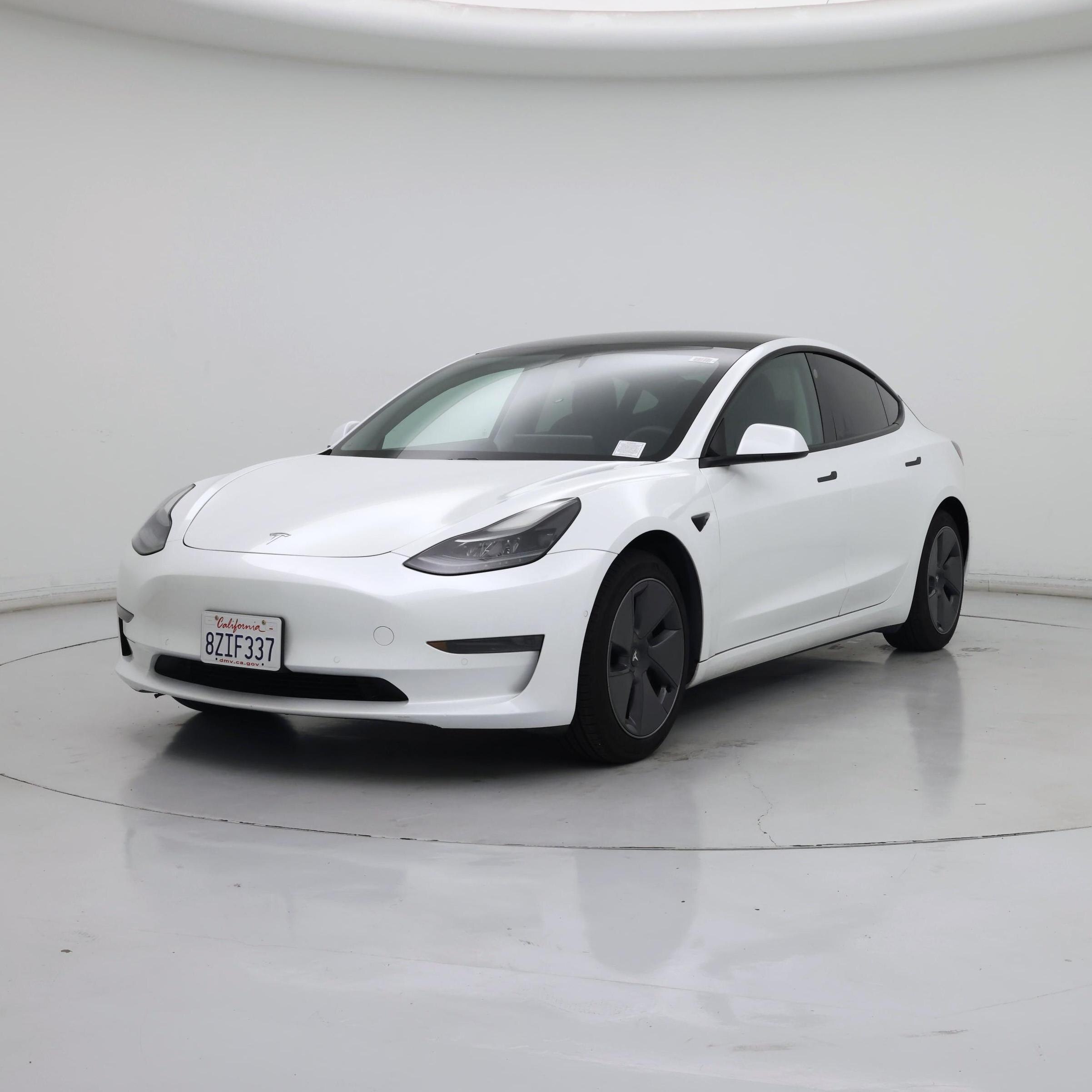 Thumbnail: 2021 Tesla Model 3 - 4