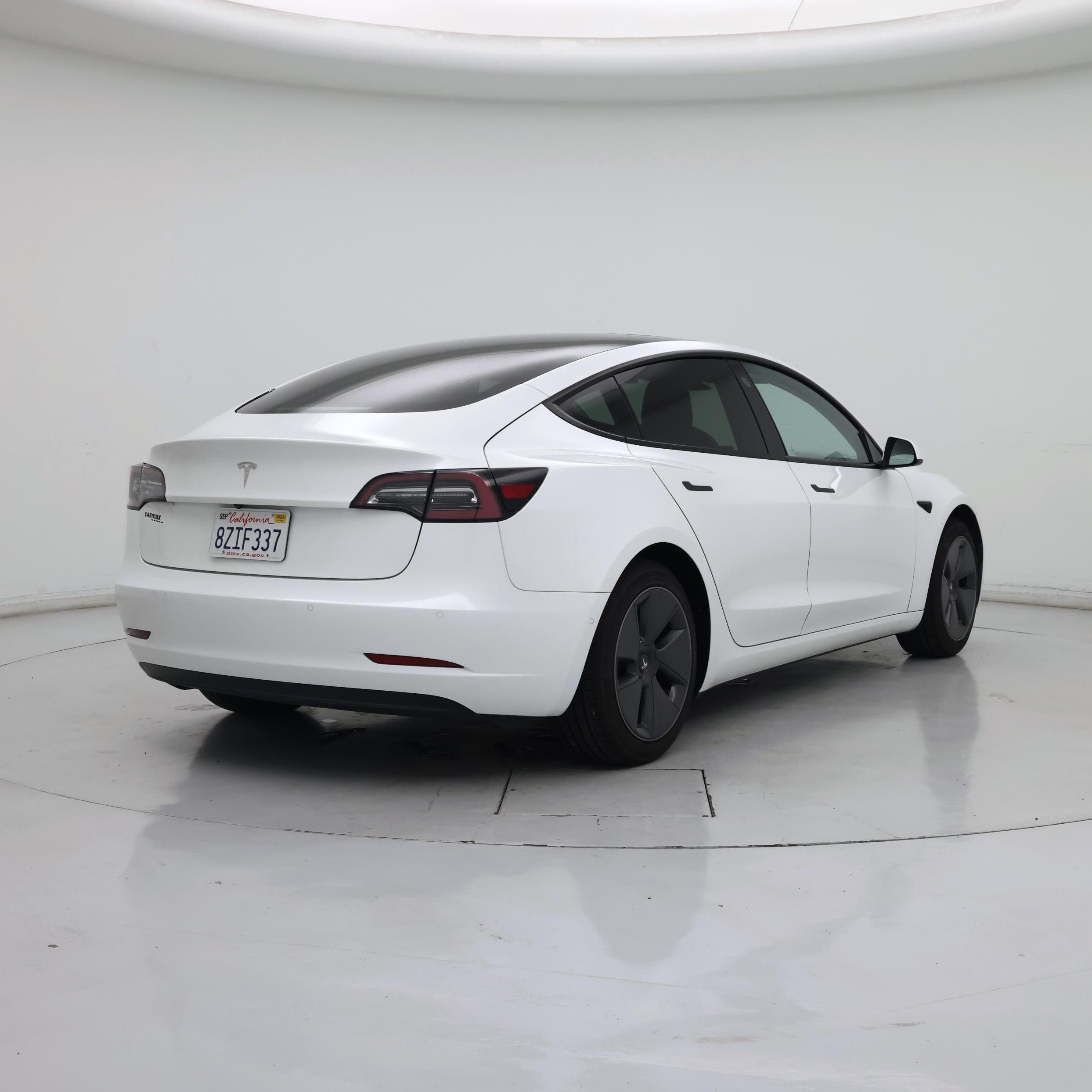 Thumbnail: 2021 Tesla Model 3 - 8