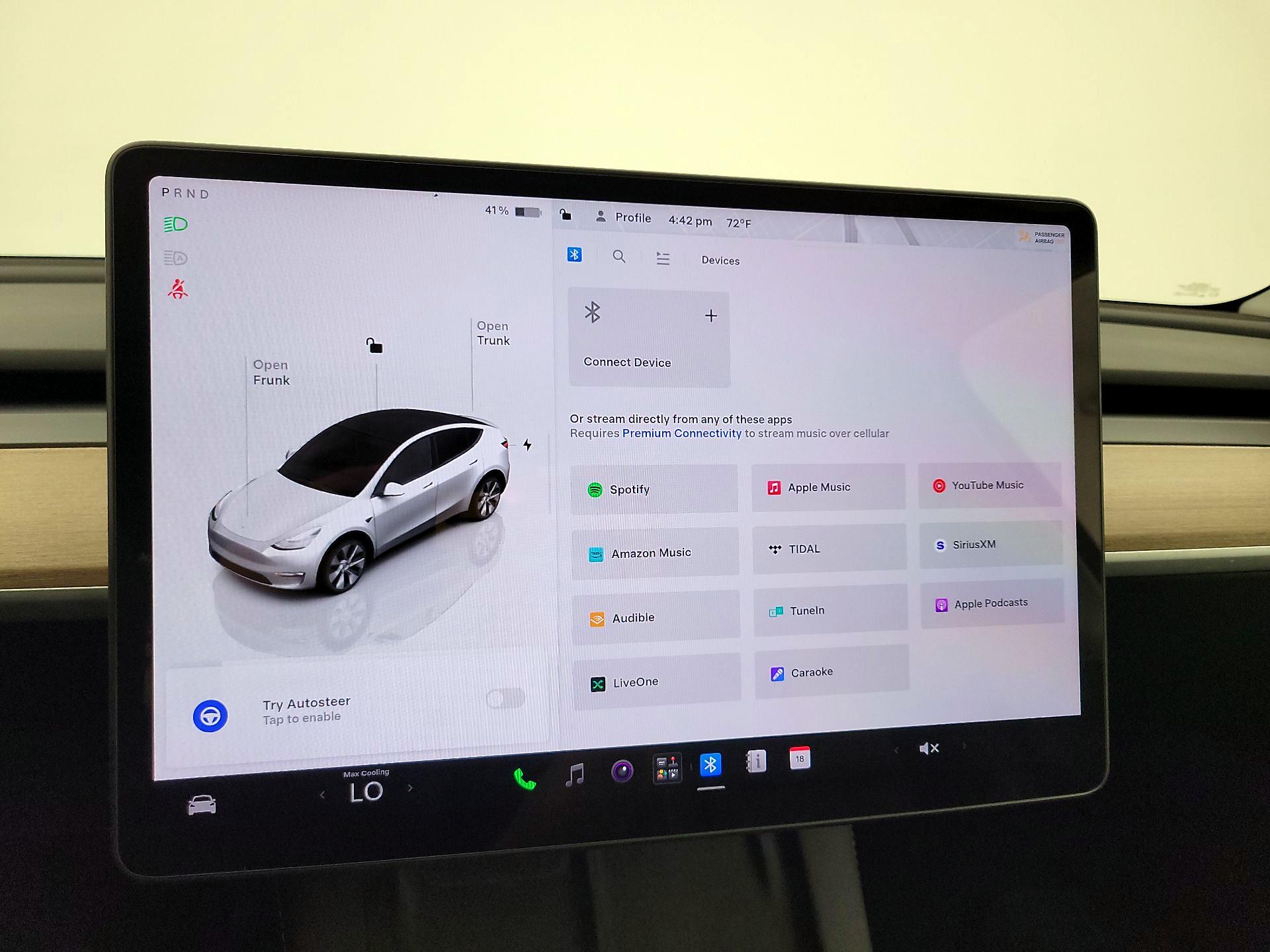 Thumbnail: 2023 Tesla Model Y - 15