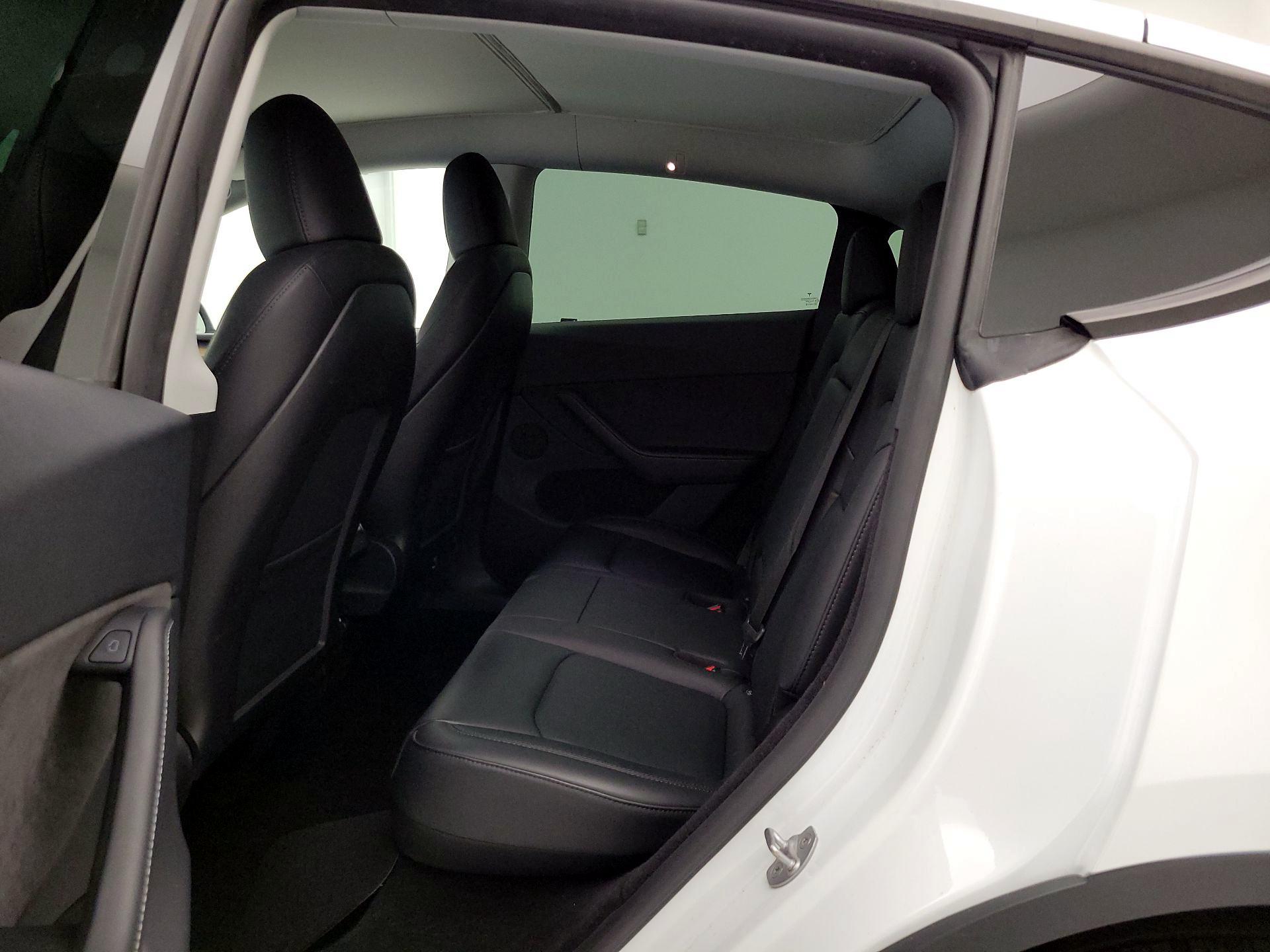 Thumbnail: 2023 Tesla Model Y - 18