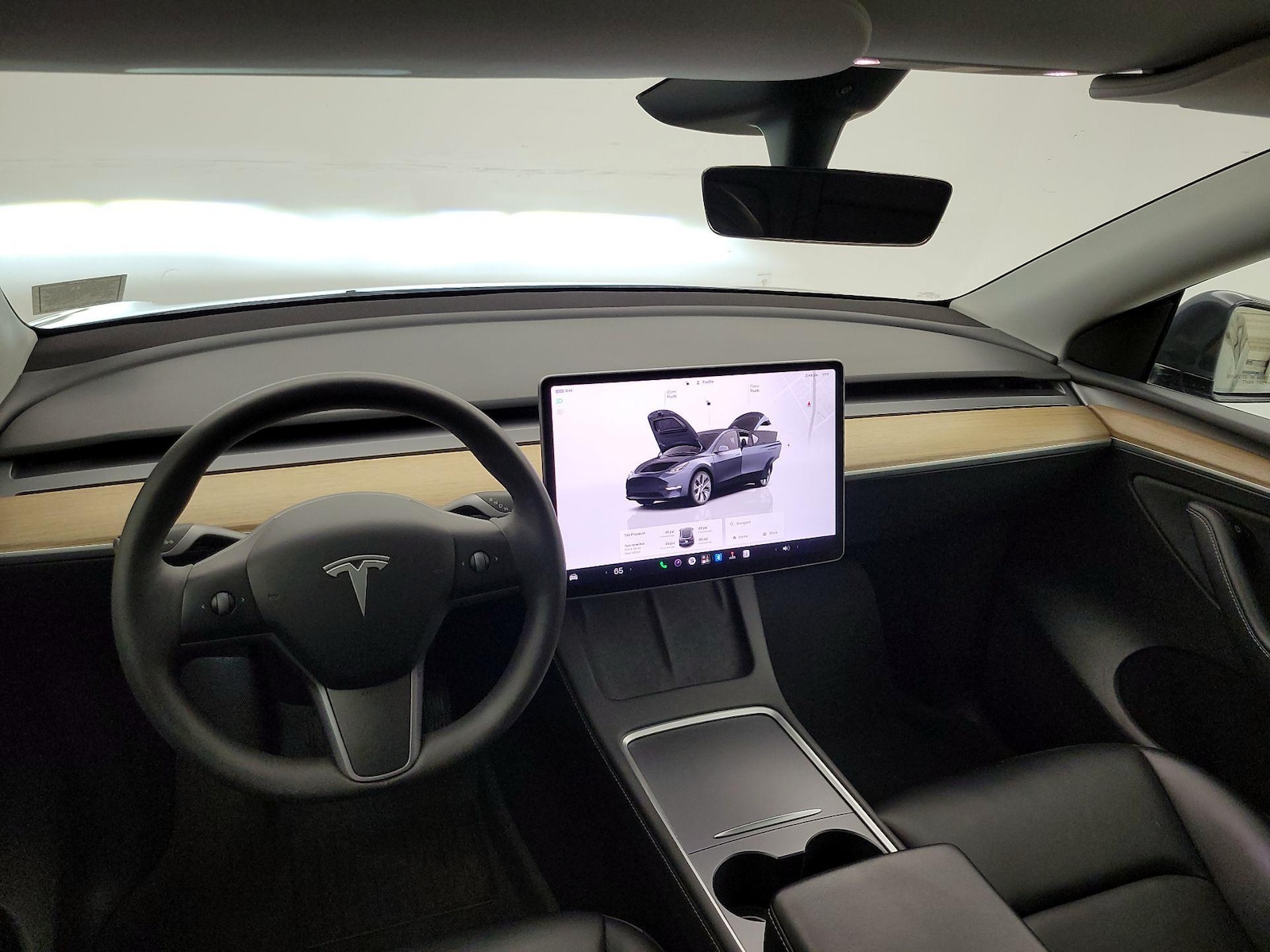 2023 Tesla Model Y Long Range - Photo 10