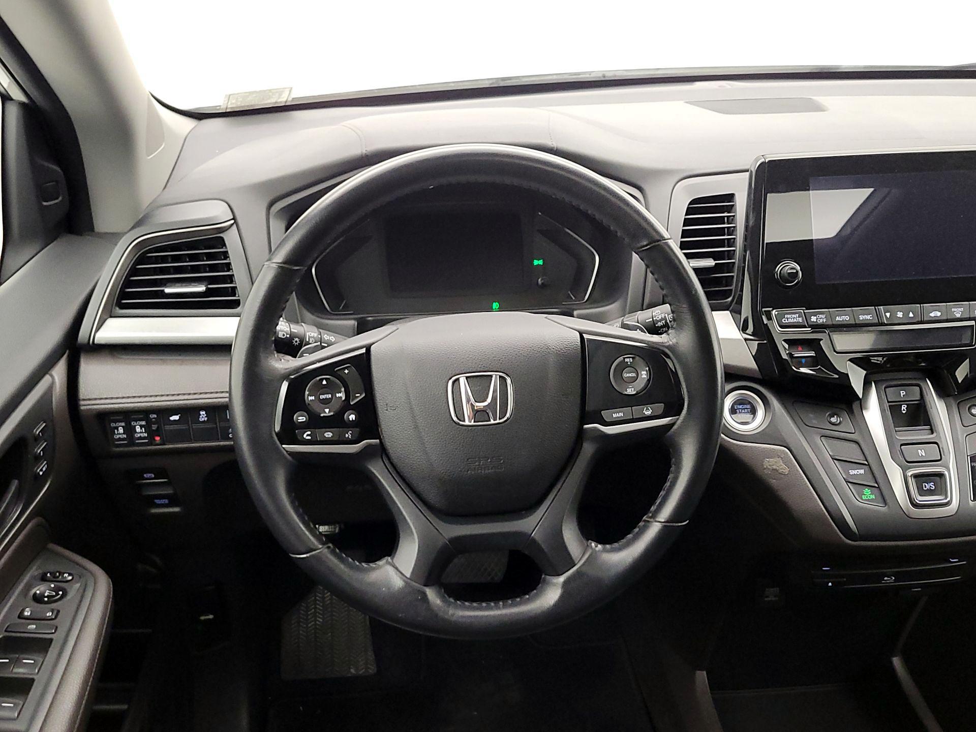 Thumbnail: 2018 Honda Odyssey - 10