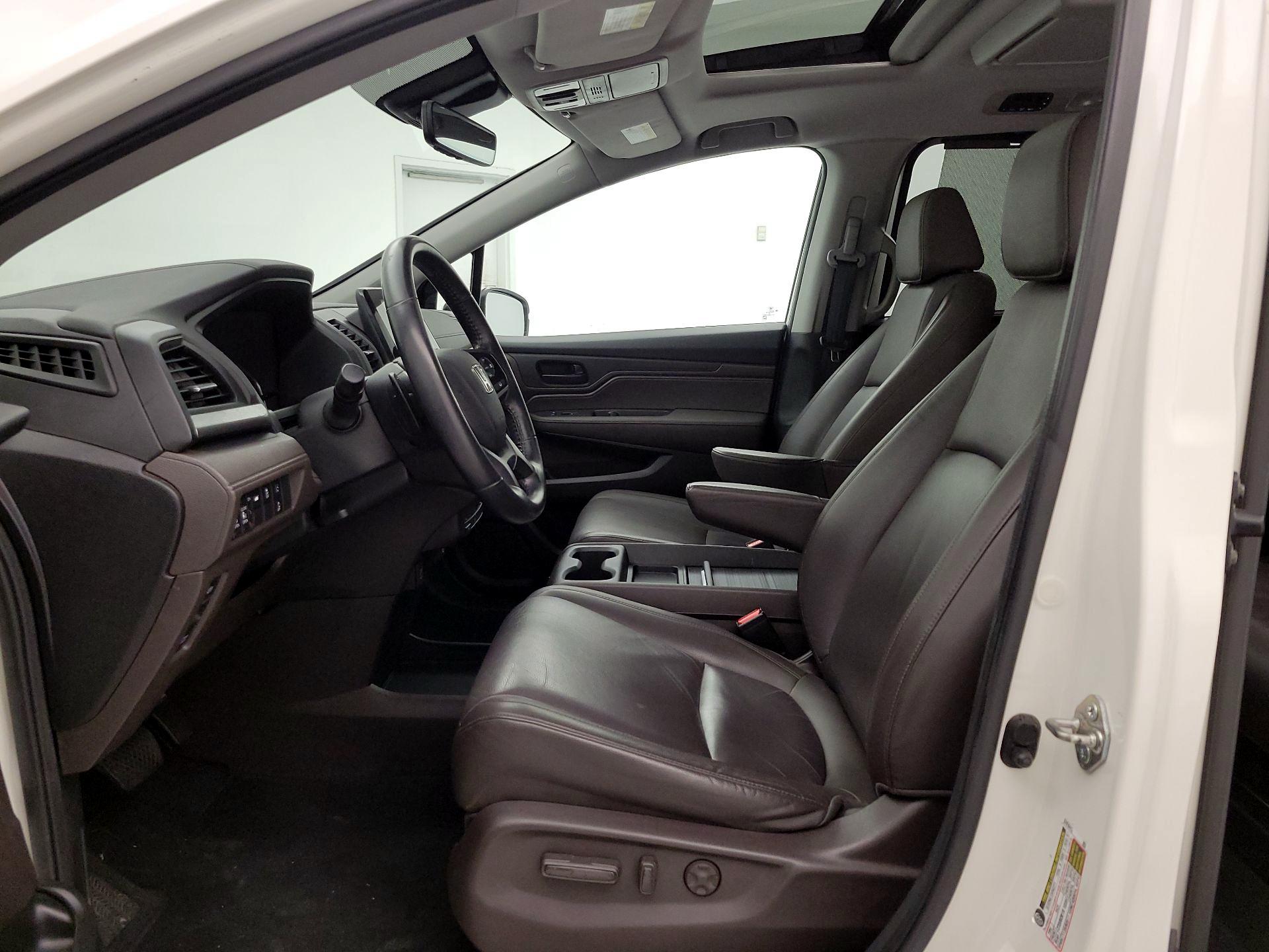 Thumbnail: 2018 Honda Odyssey - 11