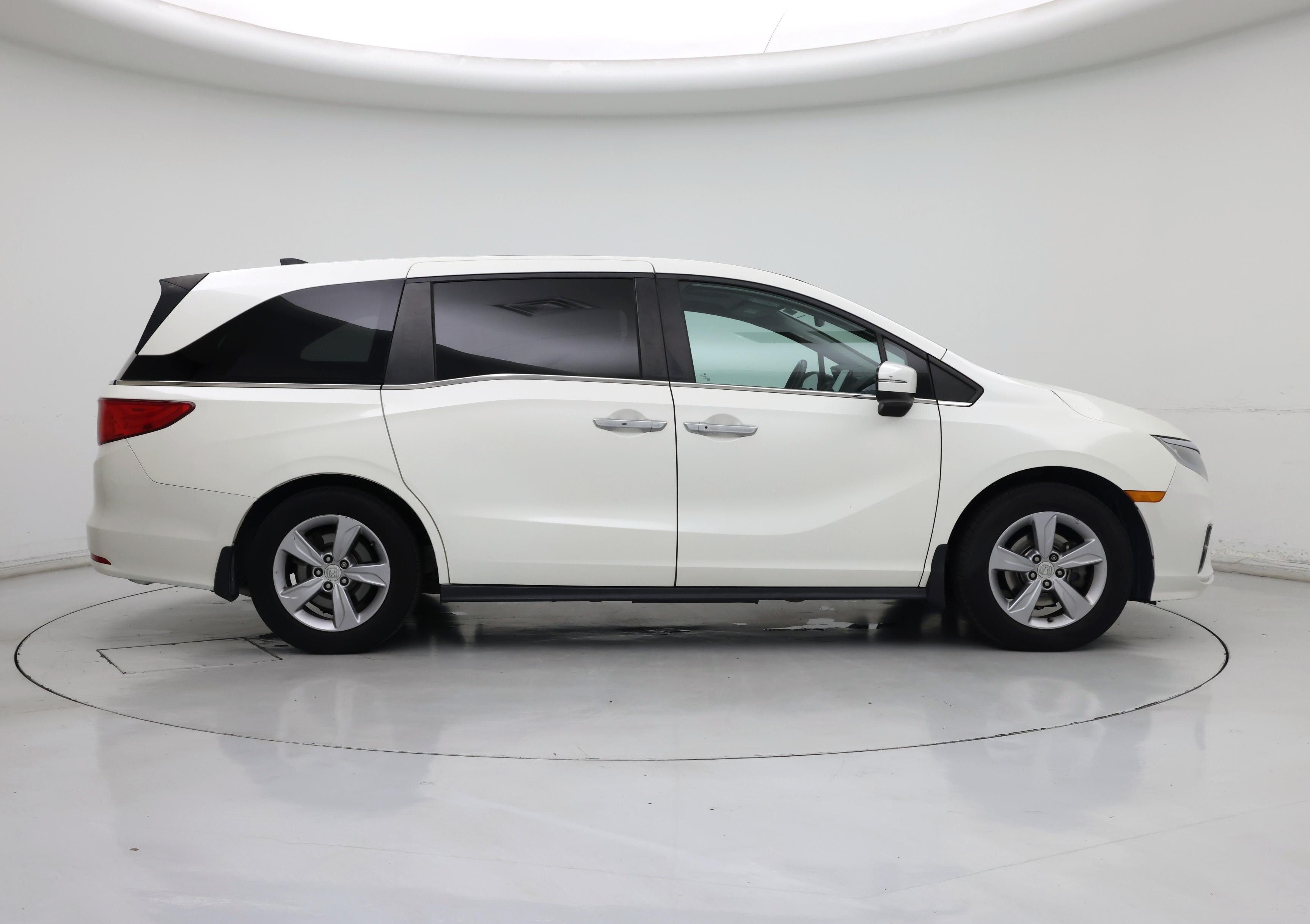 Thumbnail: 2018 Honda Odyssey - 7