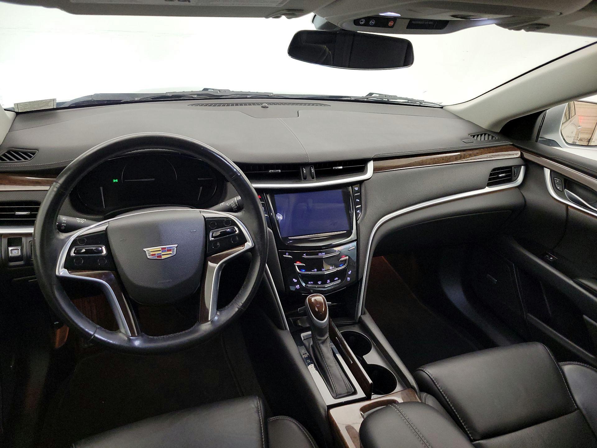 Thumbnail: 2017 Cadillac XTS - 9