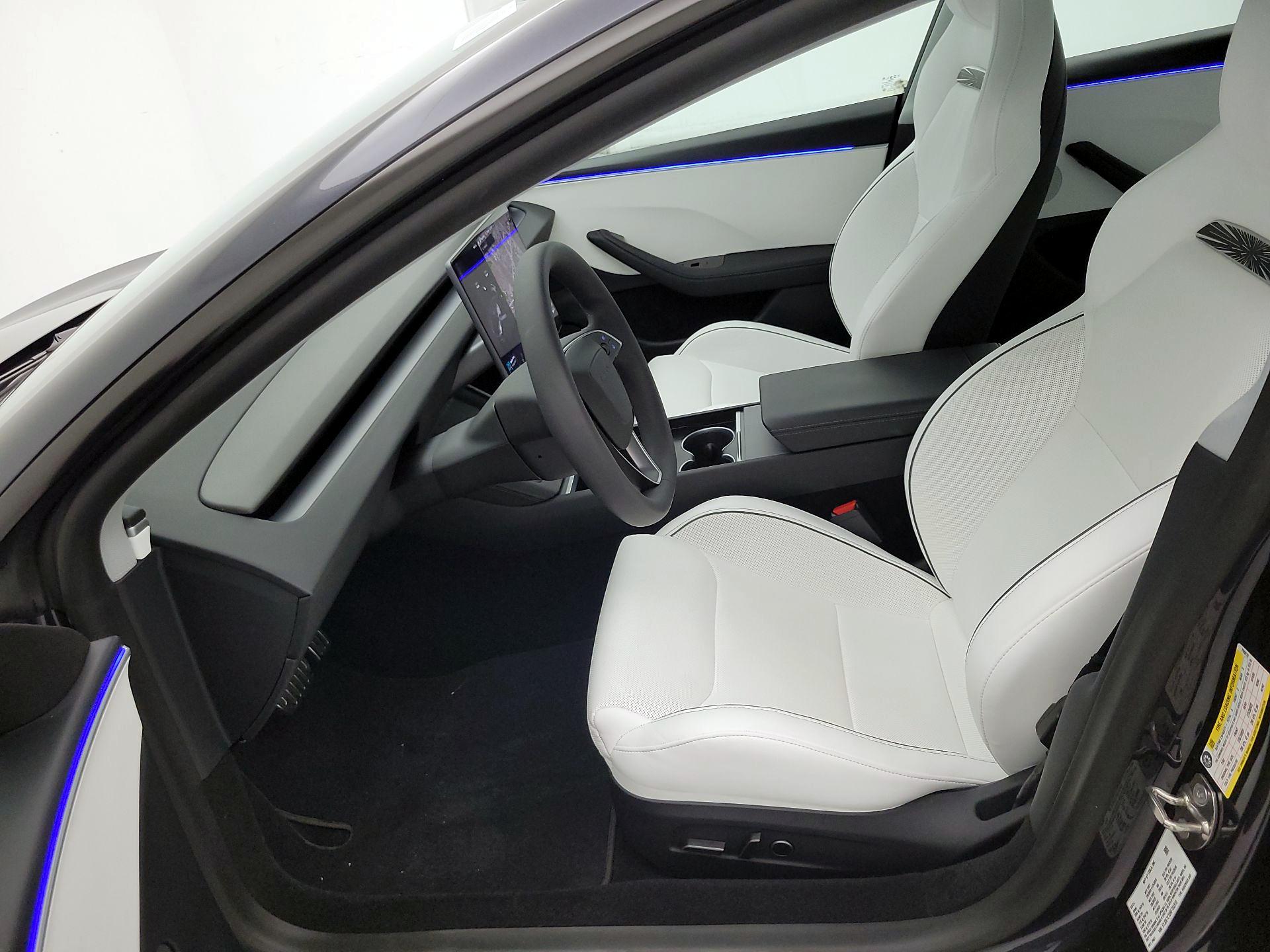 Thumbnail: 2024 Tesla Model 3 - 11