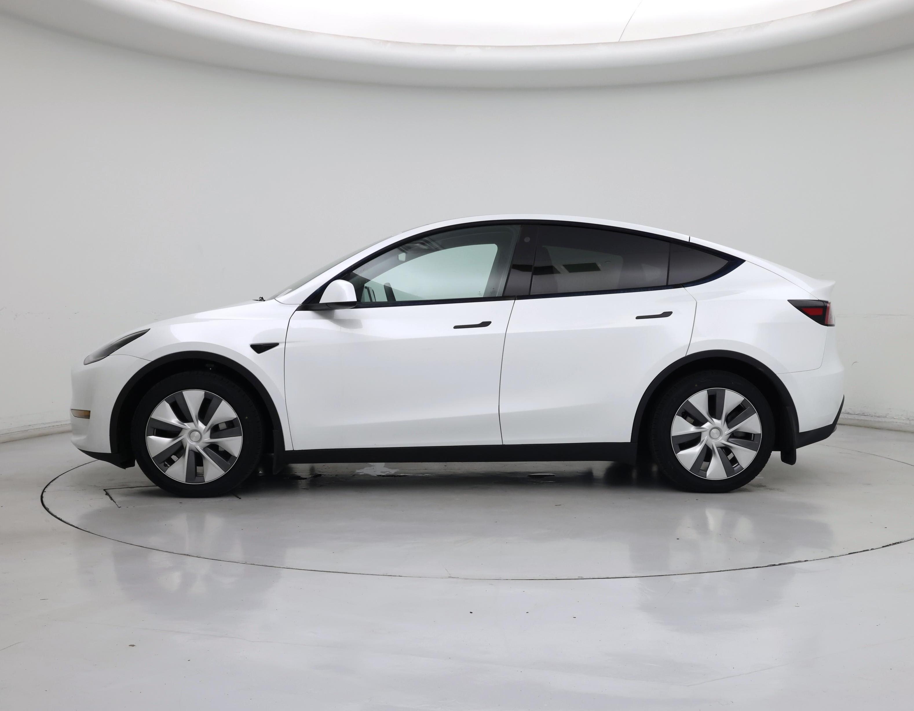 Thumbnail: 2023 Tesla Model Y - 3