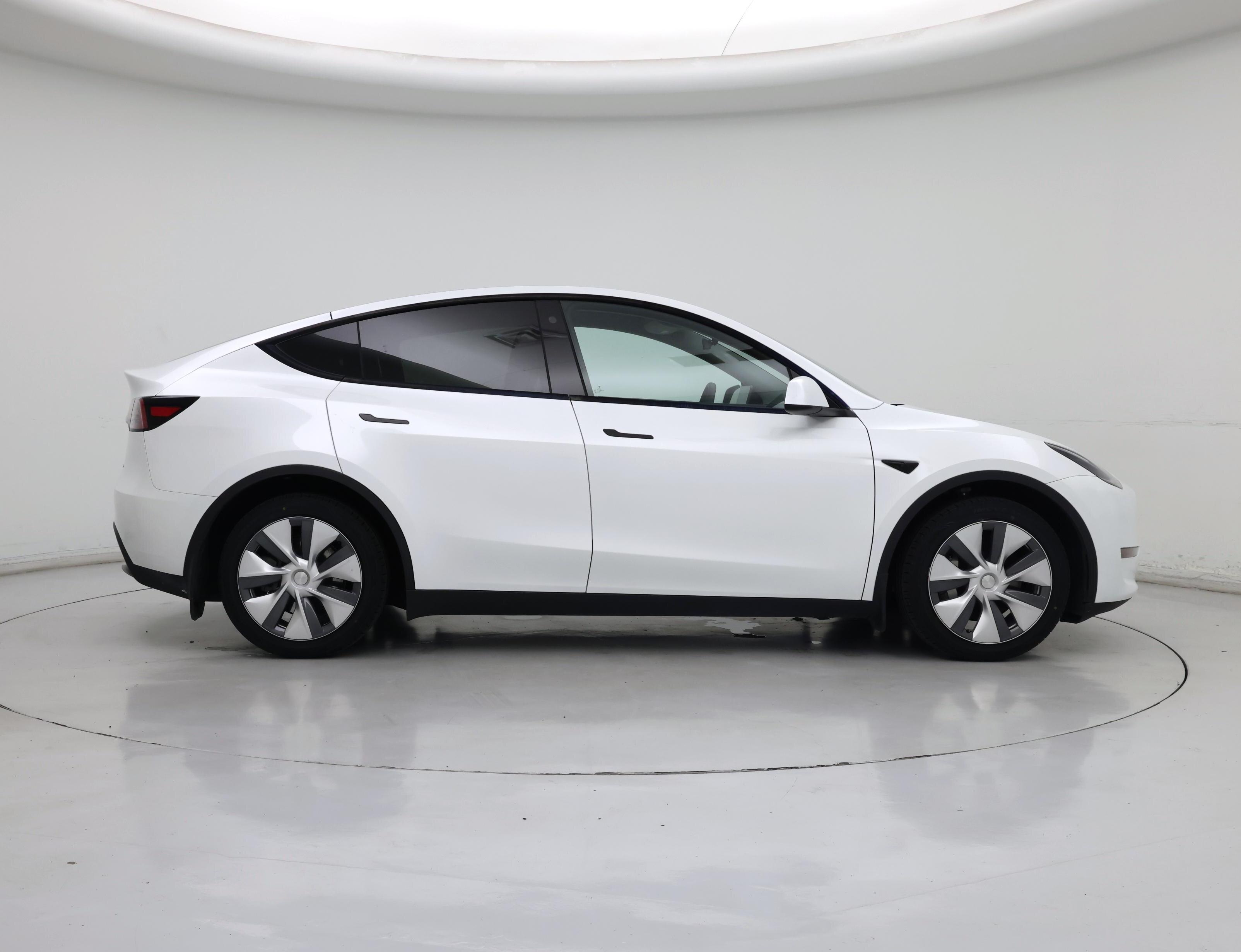 Thumbnail: 2023 Tesla Model Y - 7