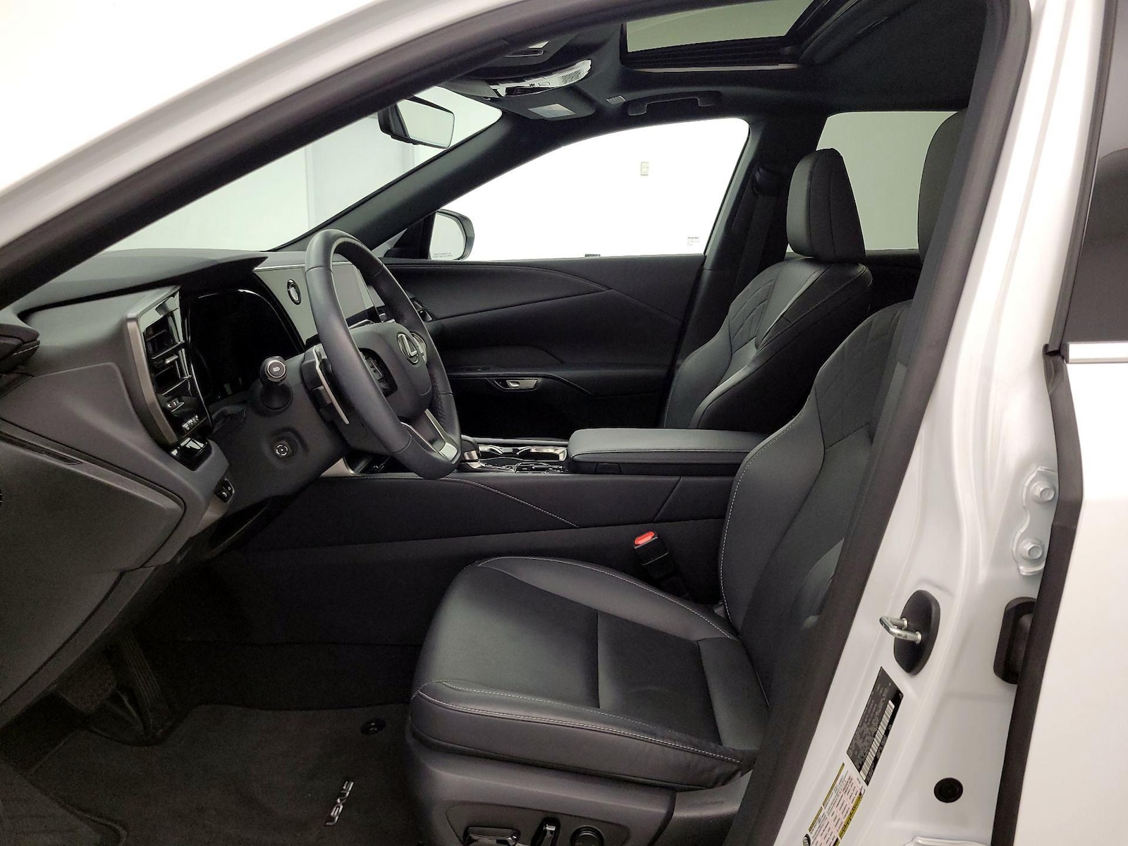 2024 Lexus RX 350 - Photo 12