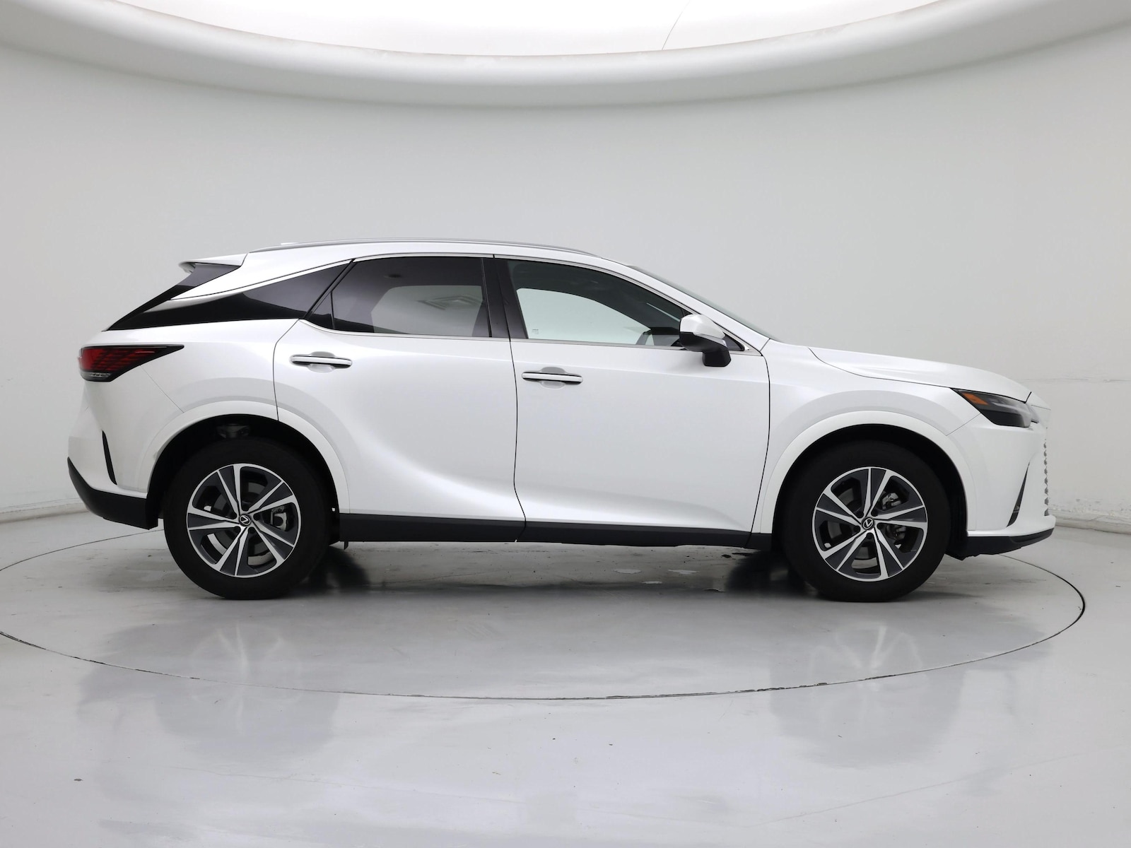 2024 Lexus RX 350 - Photo 8