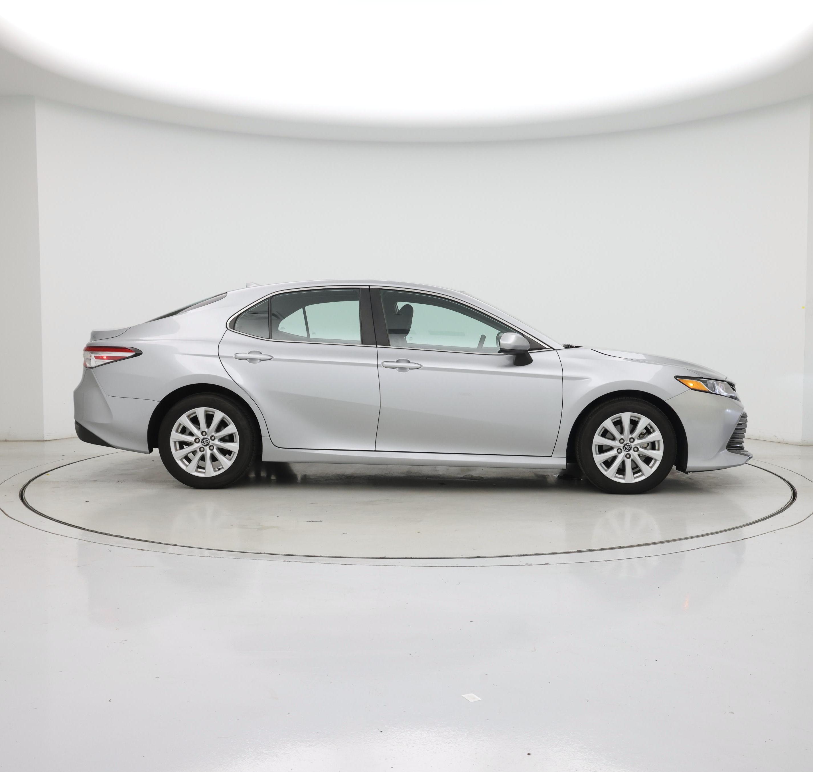 Thumbnail: 2020 Toyota Camry - 7