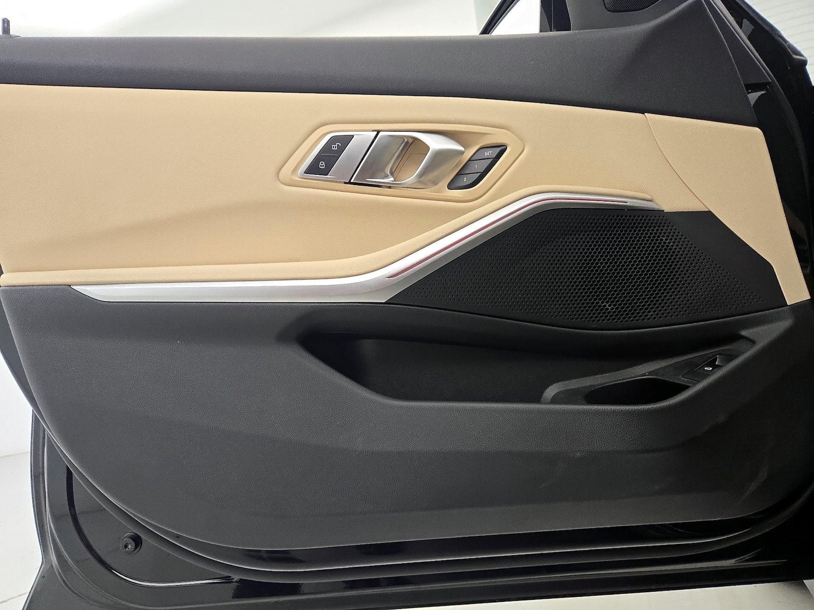 2023 BMW 3 Series 330i - Photo 13