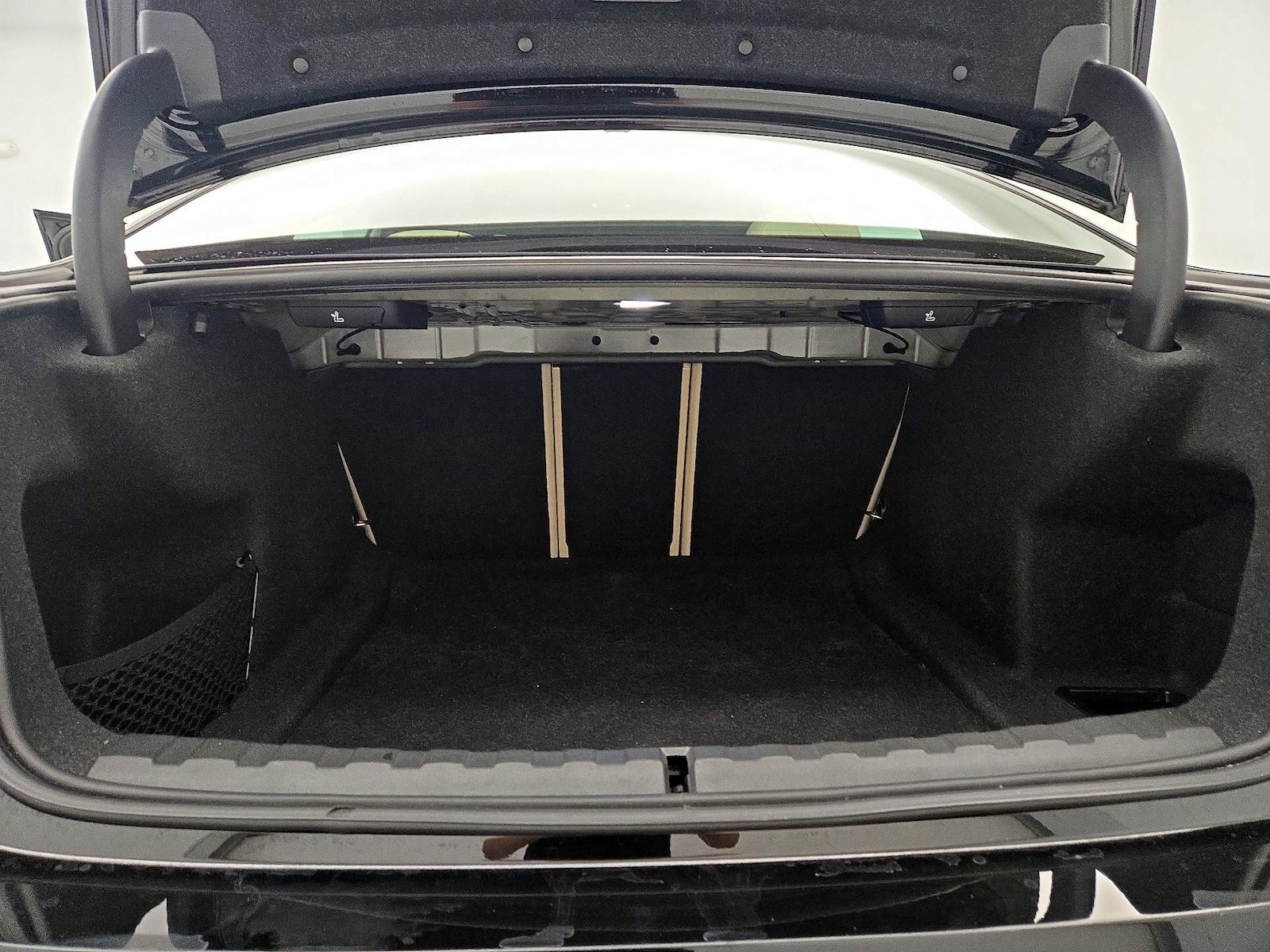 2023 BMW 3 Series 330i - Photo 23