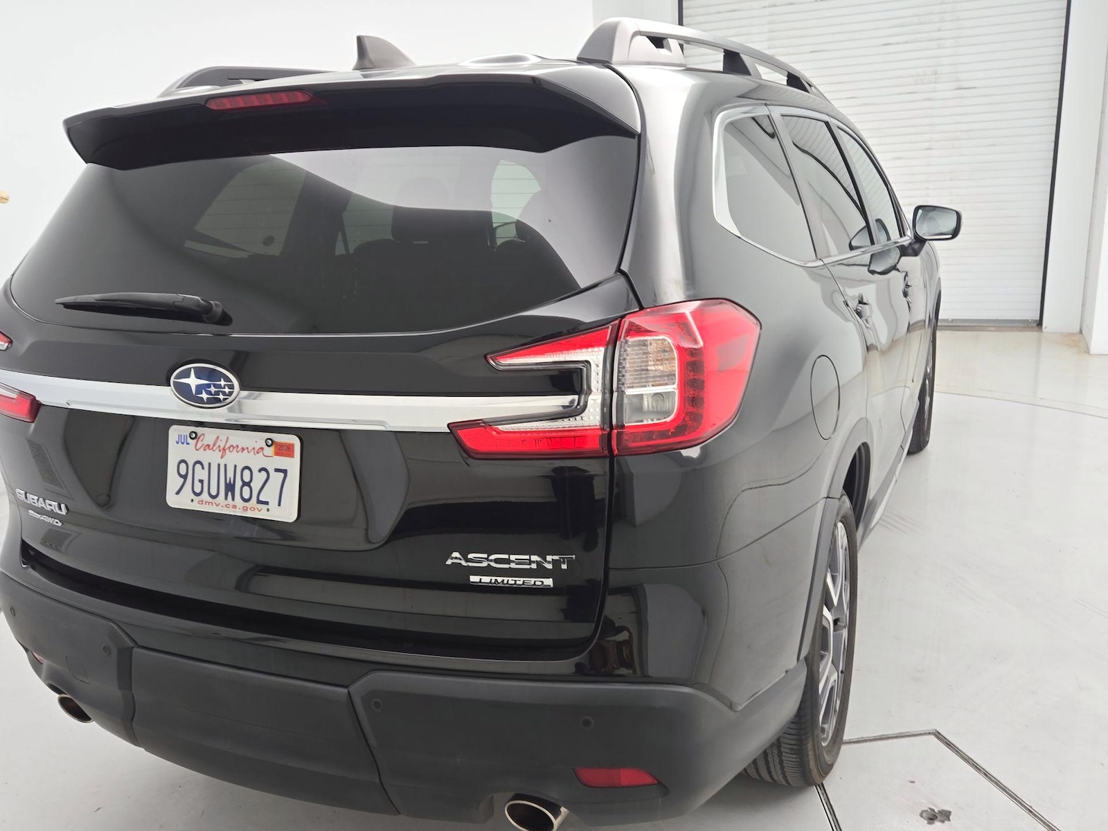 2023 Subaru Ascent Limited - Photo 5