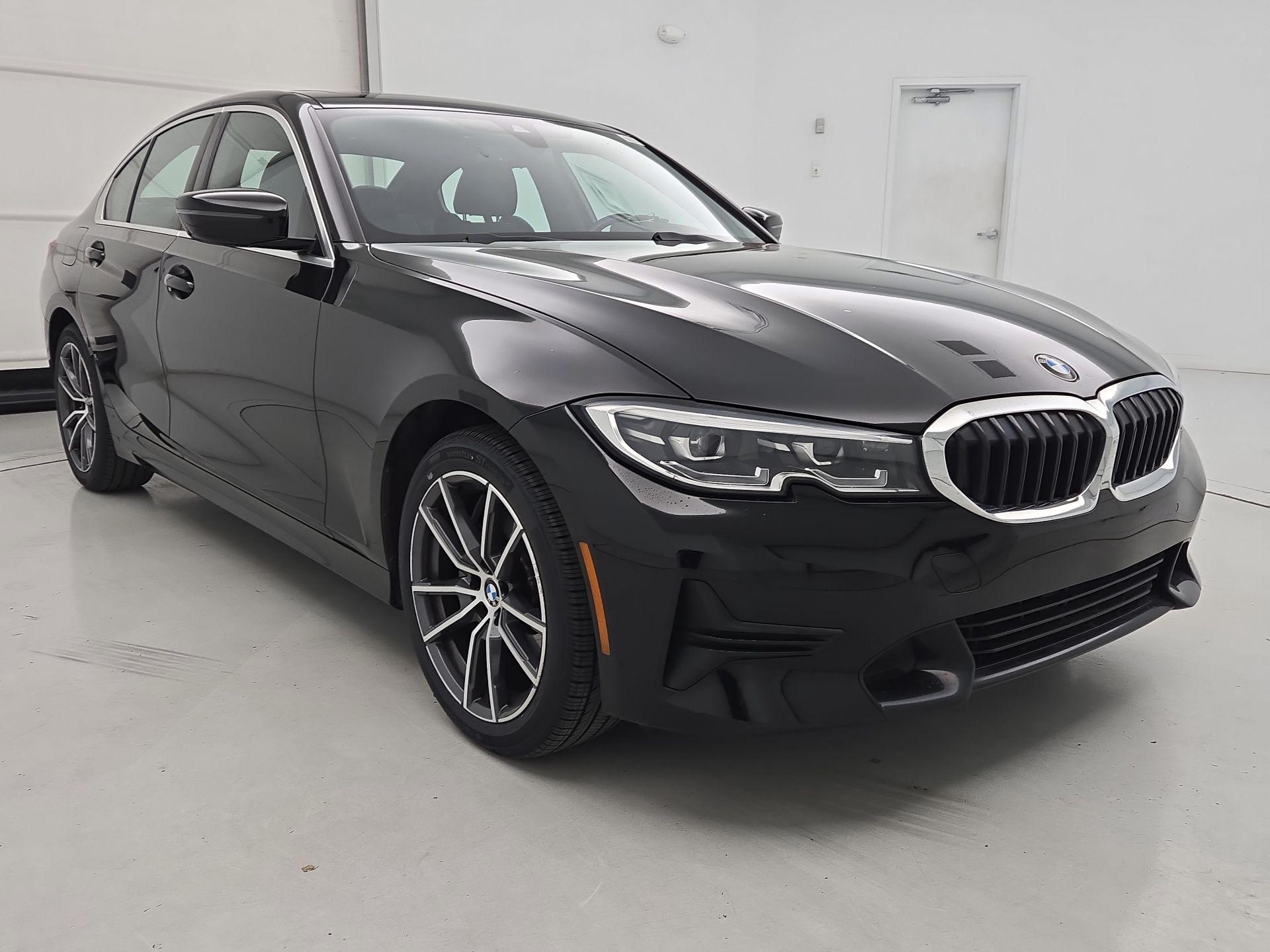 Thumbnail: 2022 BMW 3 Series - 1