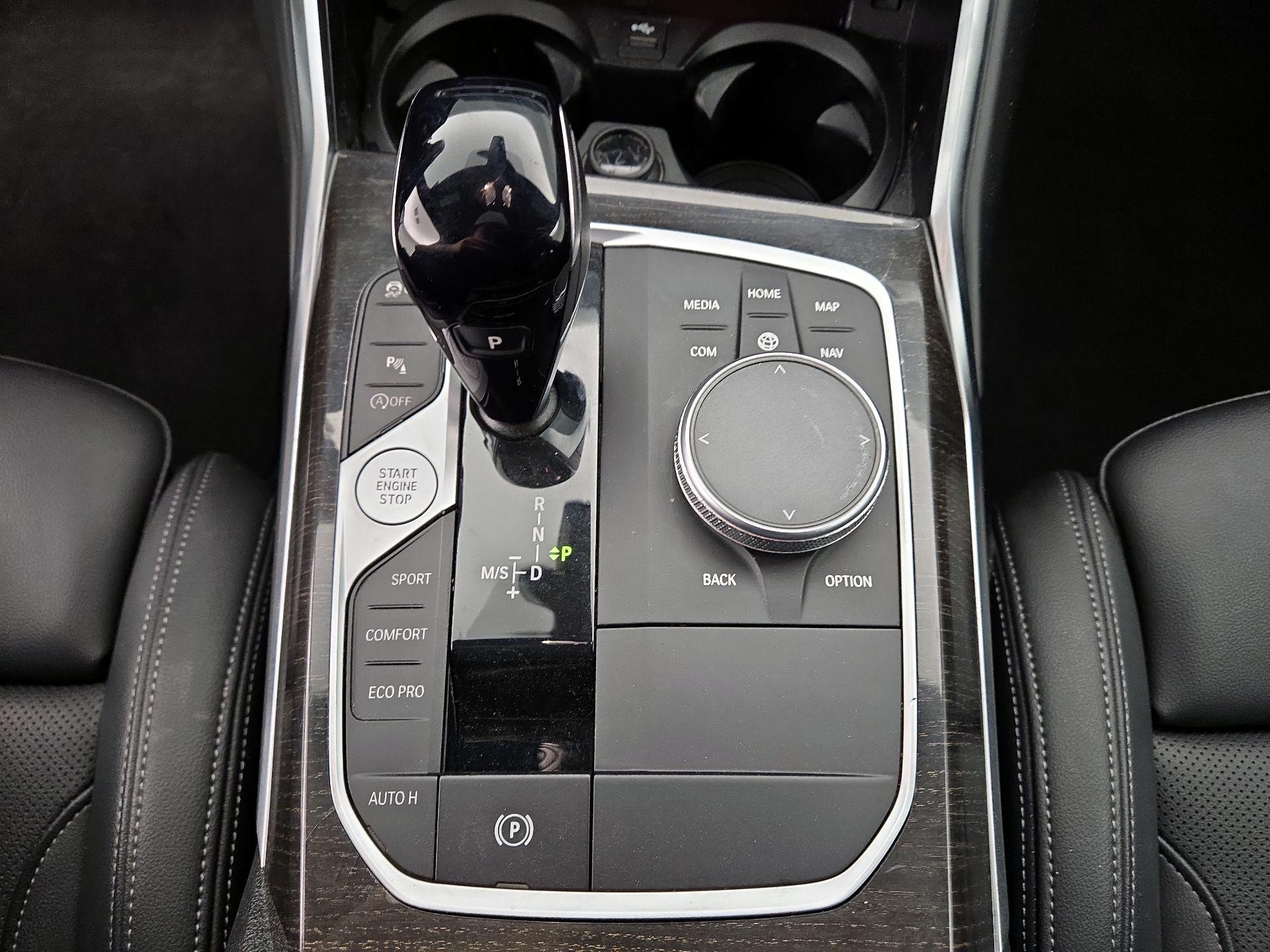 Thumbnail: 2022 BMW 3 Series - 16