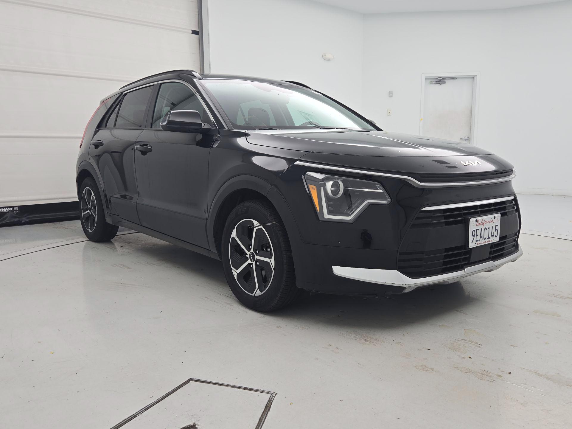 Thumbnail: 2023 Kia Niro - 1