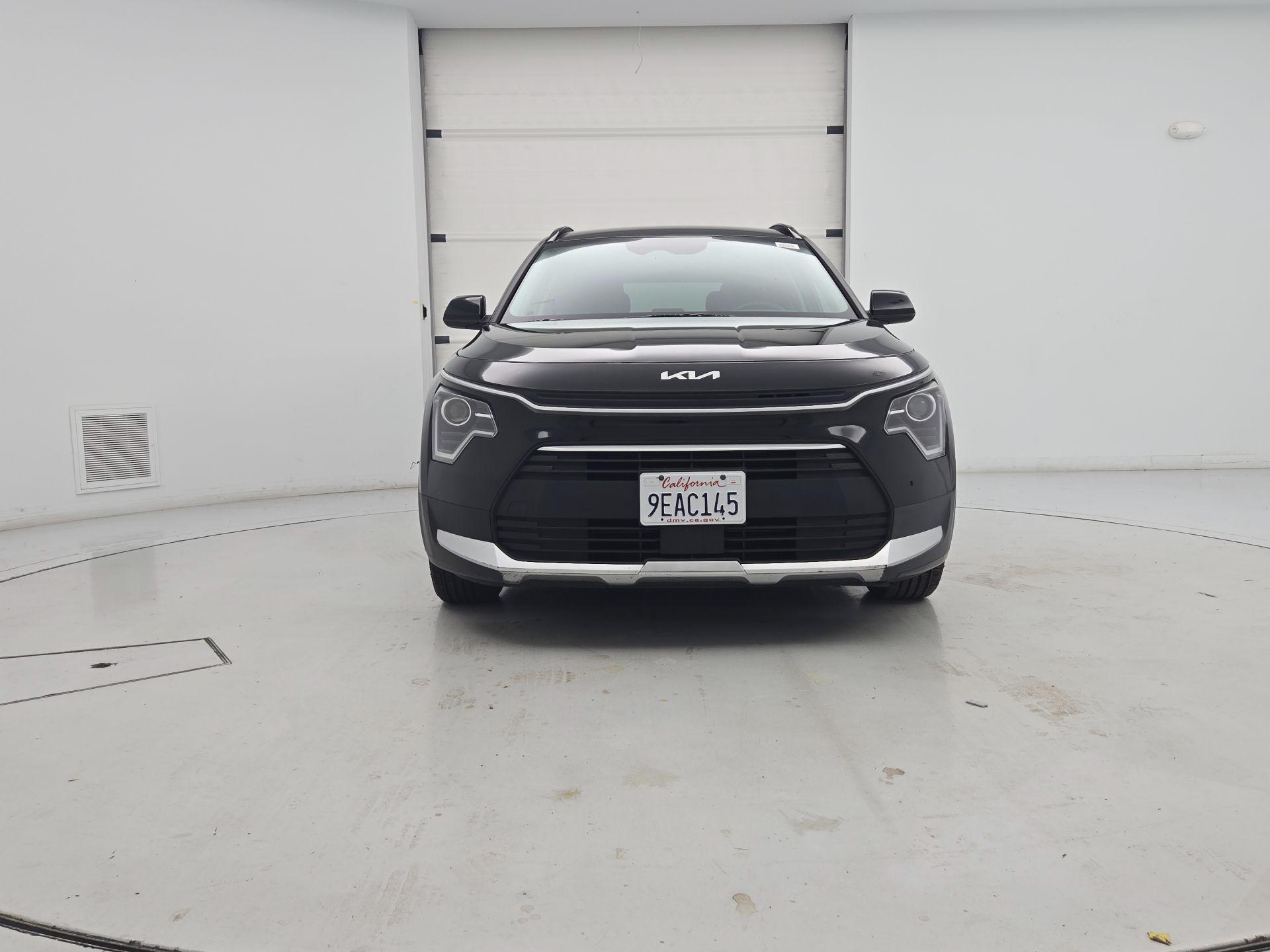 Thumbnail: 2023 Kia Niro - 2