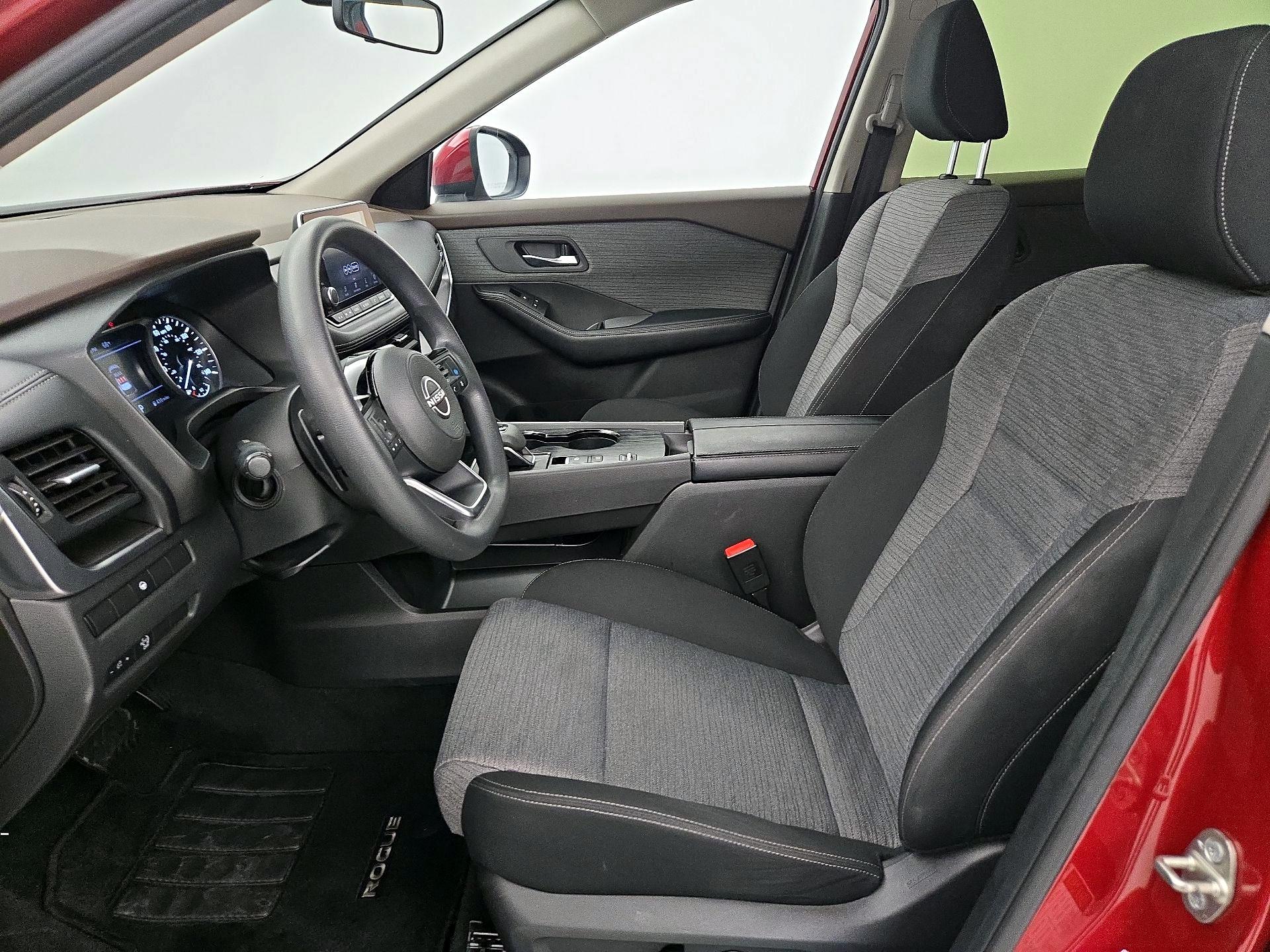 Thumbnail: 2023 Nissan Rogue - 9