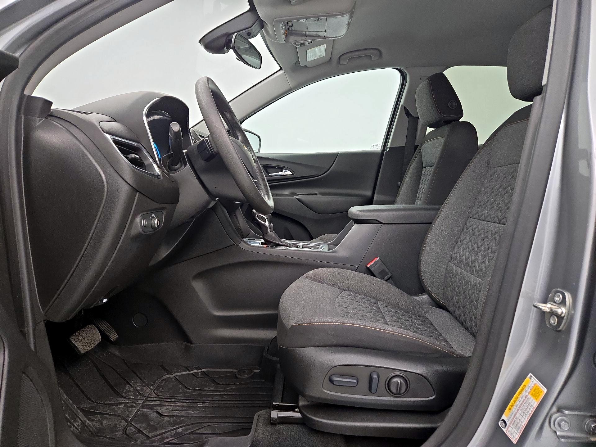 Thumbnail: 2023 Chevrolet Equinox - 9