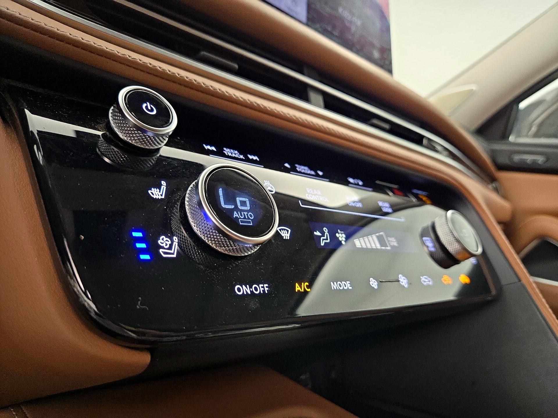 Thumbnail: 2023 INFINITI QX60 - 17