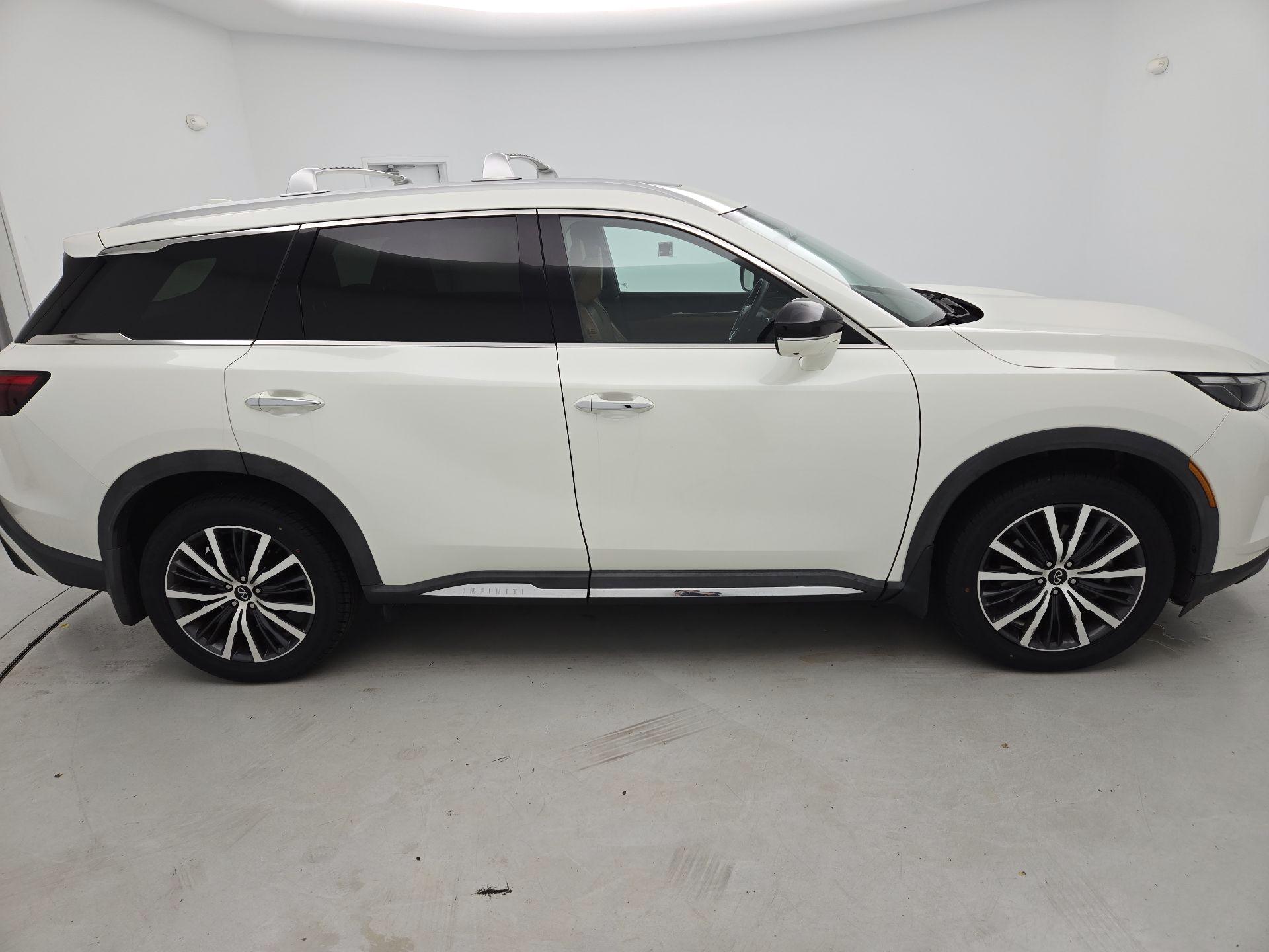 Thumbnail: 2023 INFINITI QX60 - 4