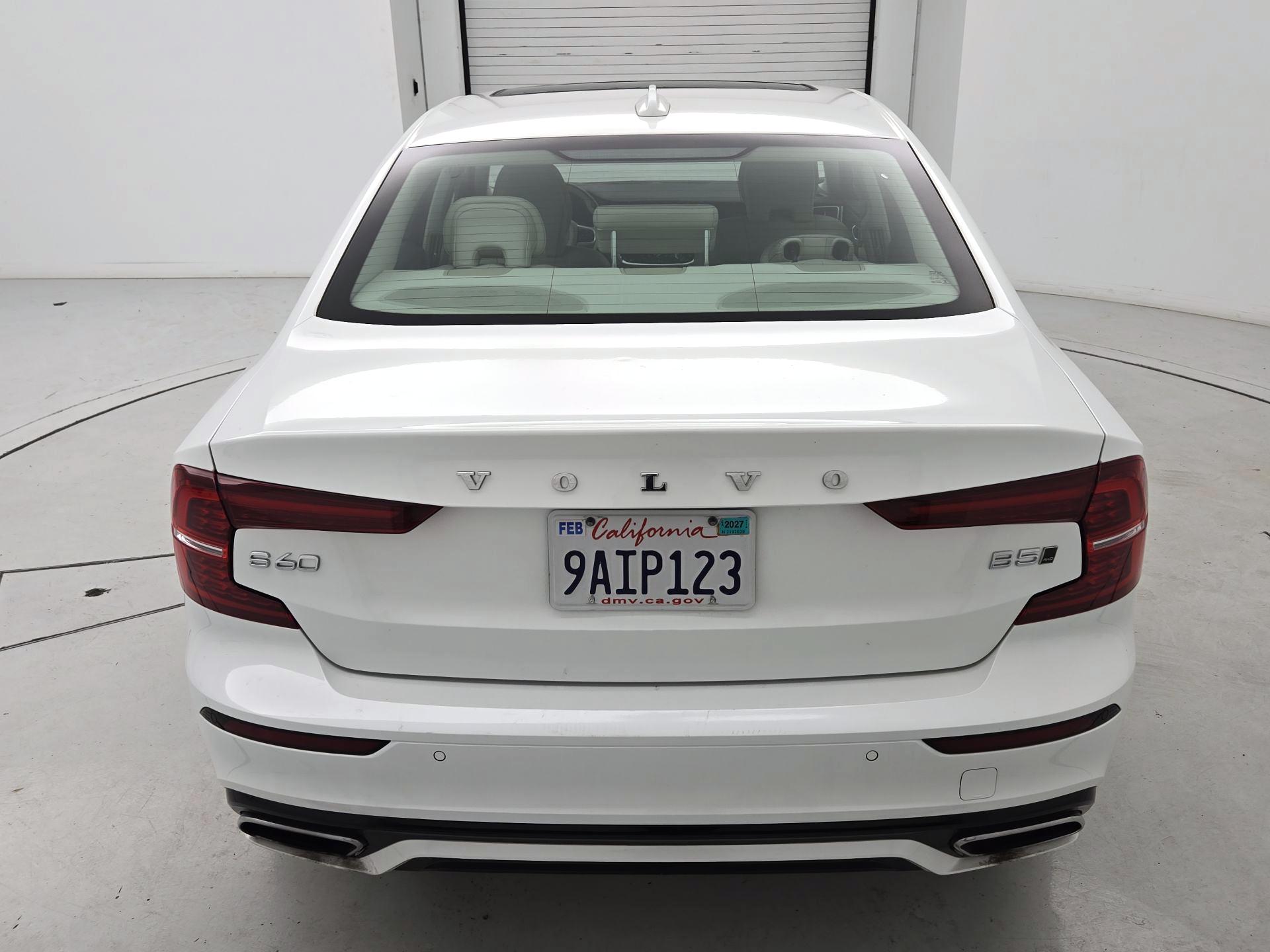 Thumbnail: 2022 Volvo S60 - 6