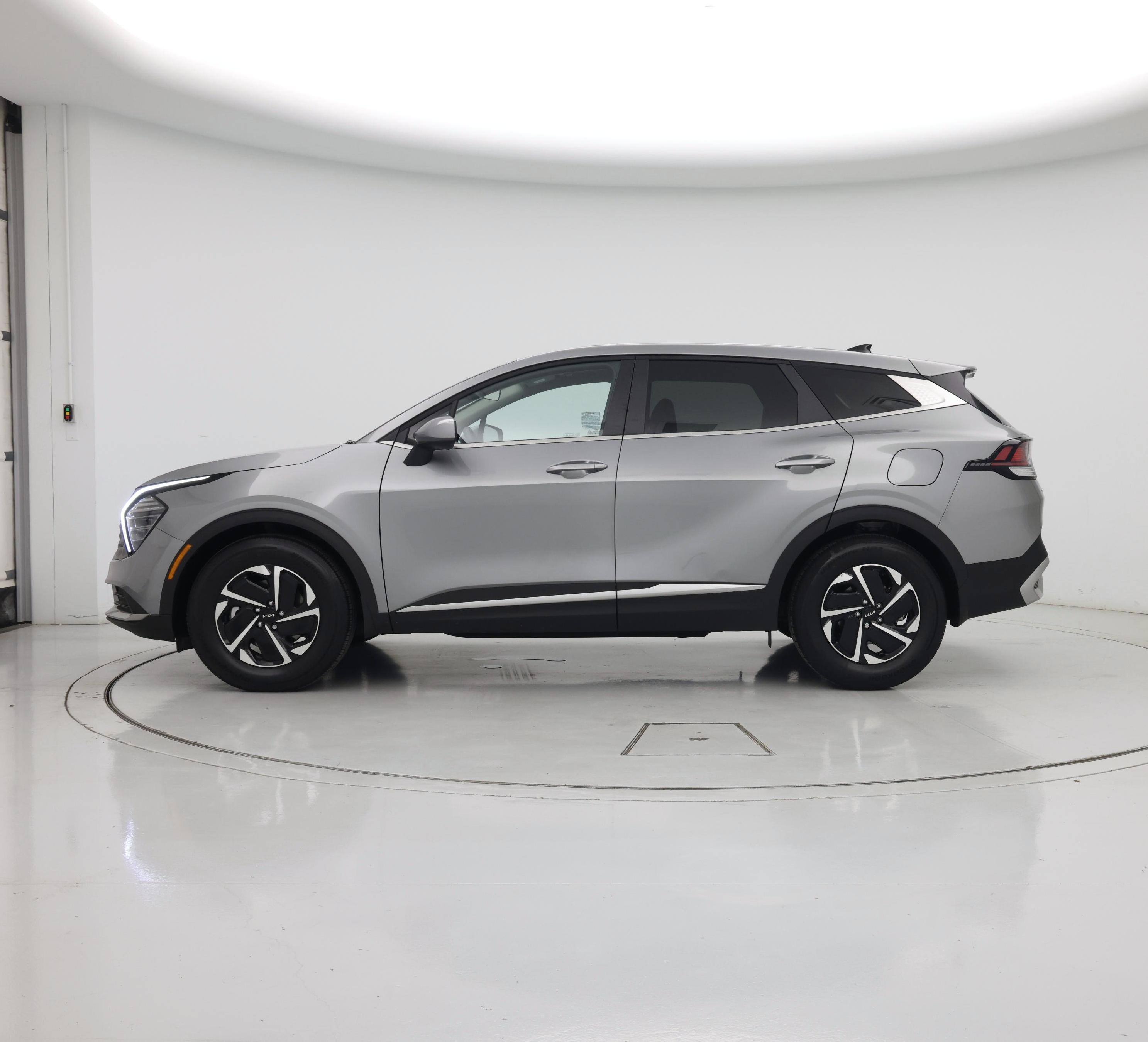 Thumbnail: 2025 Kia Sportage - 3