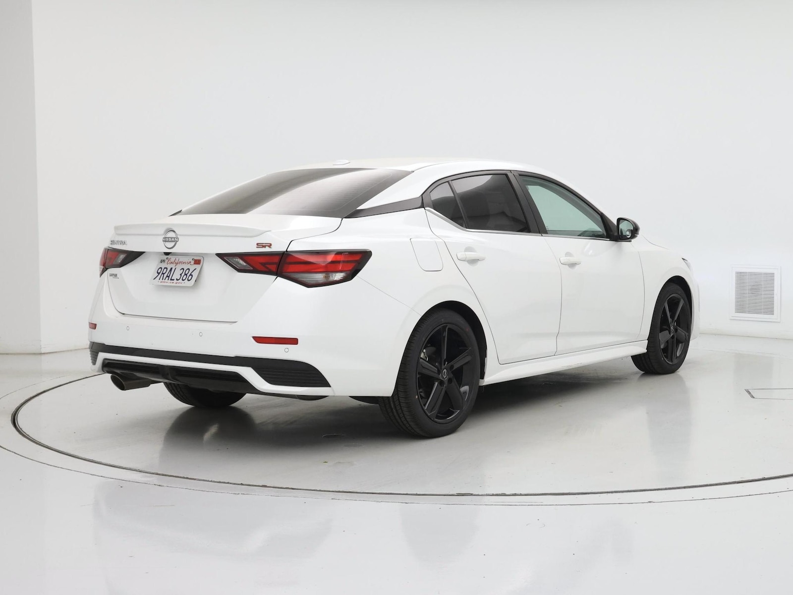 2024 Nissan Sentra SR - Photo 9