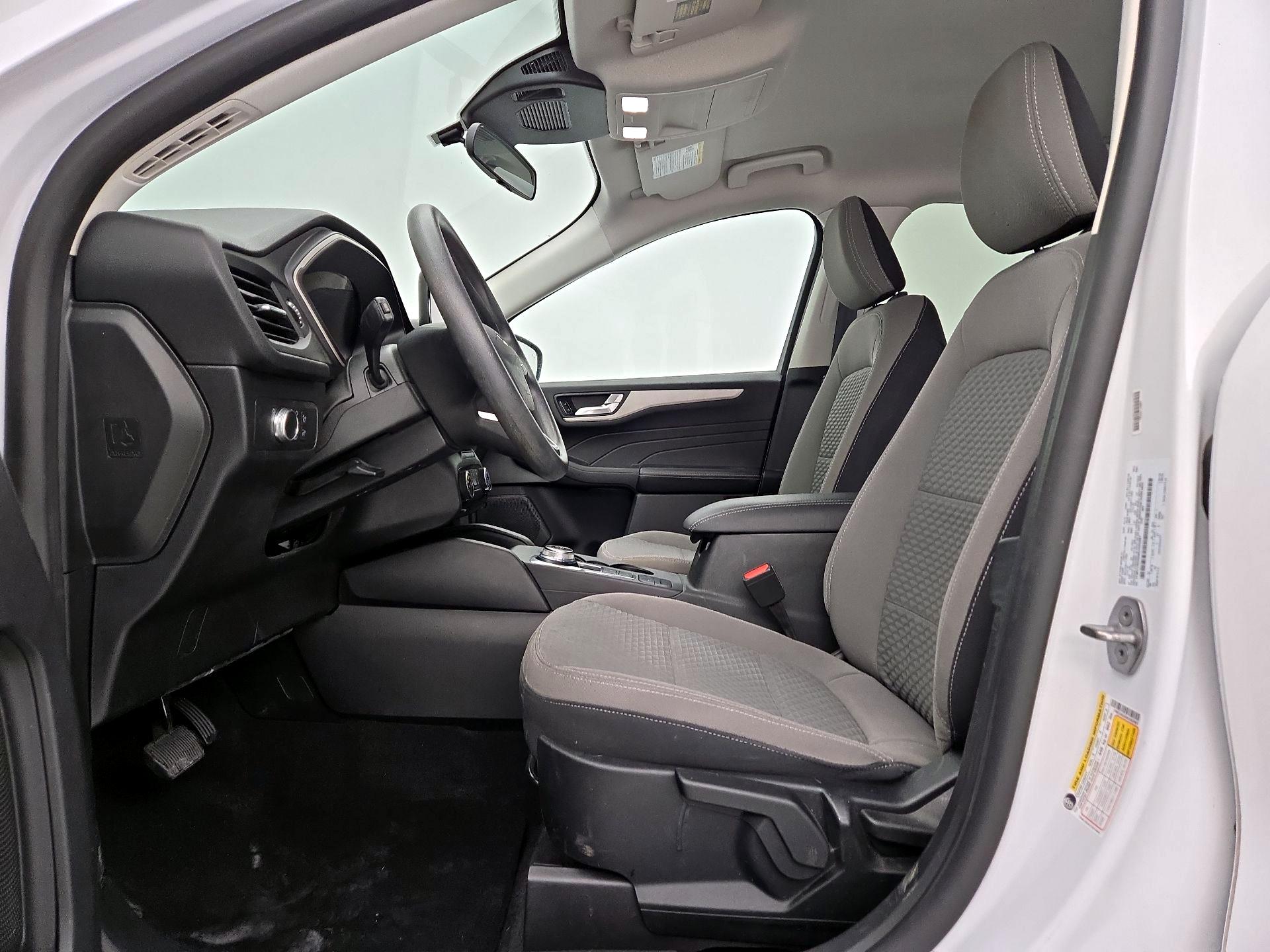 Thumbnail: 2021 Ford Escape - 9