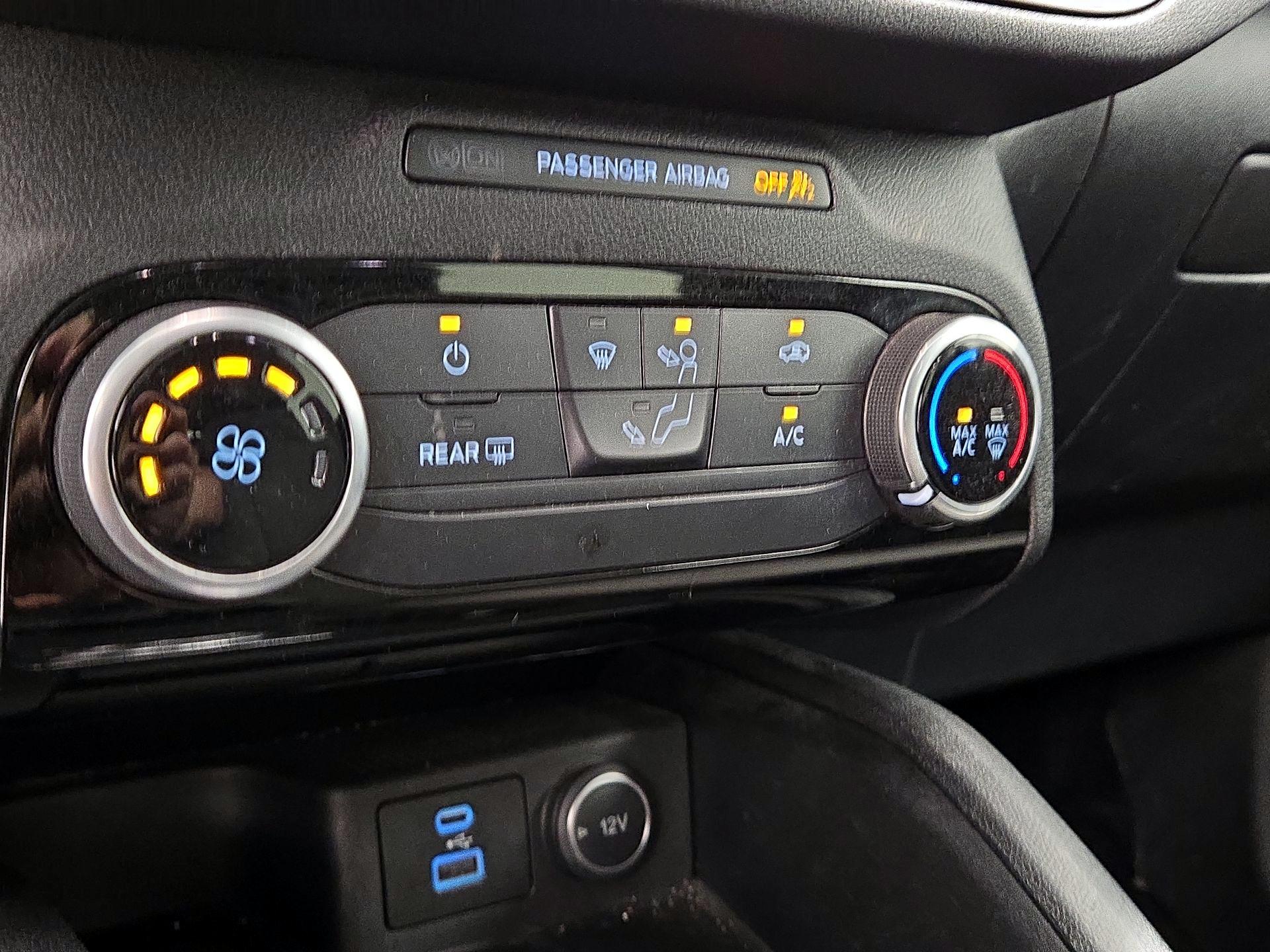 Thumbnail: 2021 Ford Escape - 14
