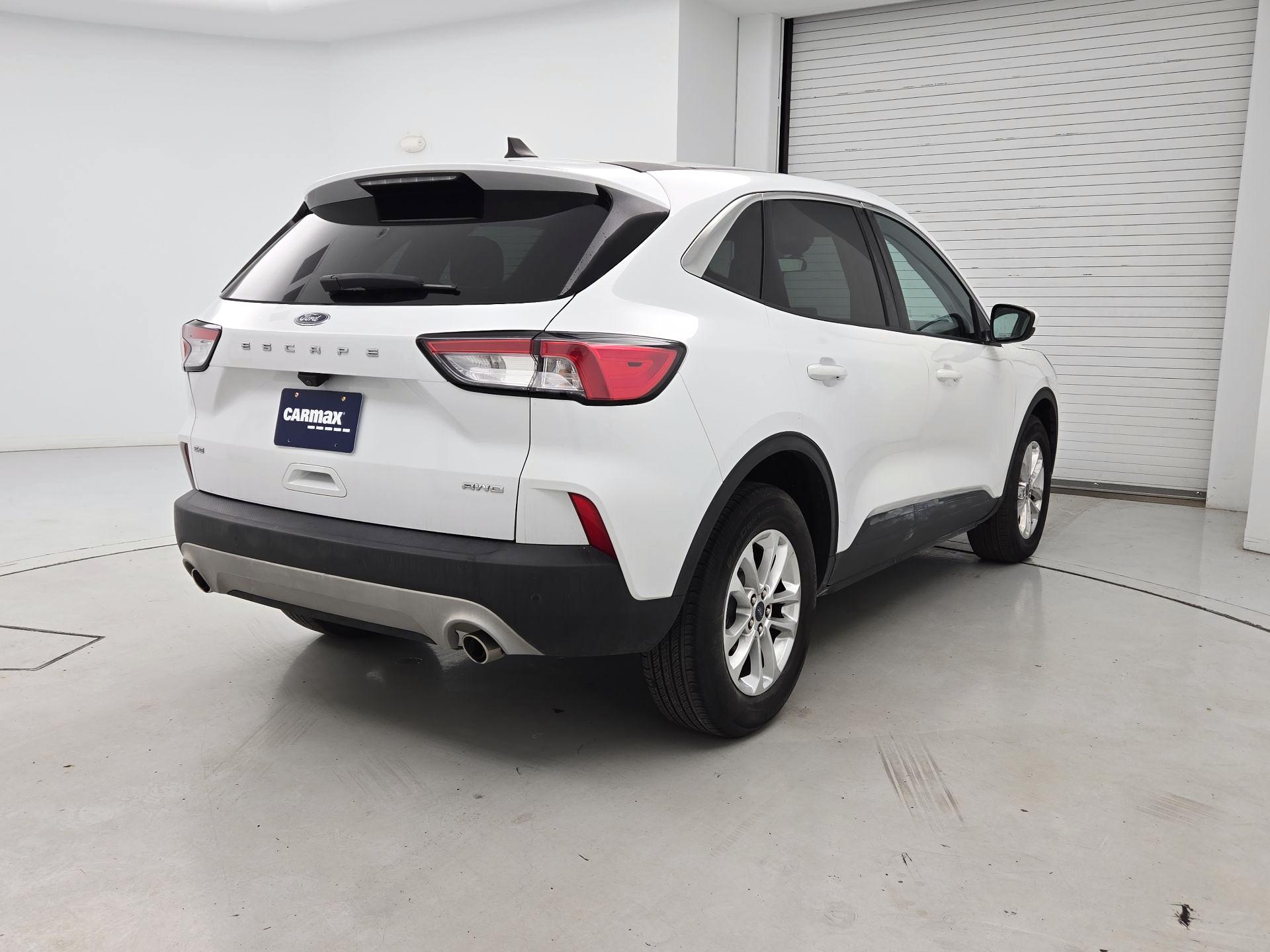 Thumbnail: 2021 Ford Escape - 5