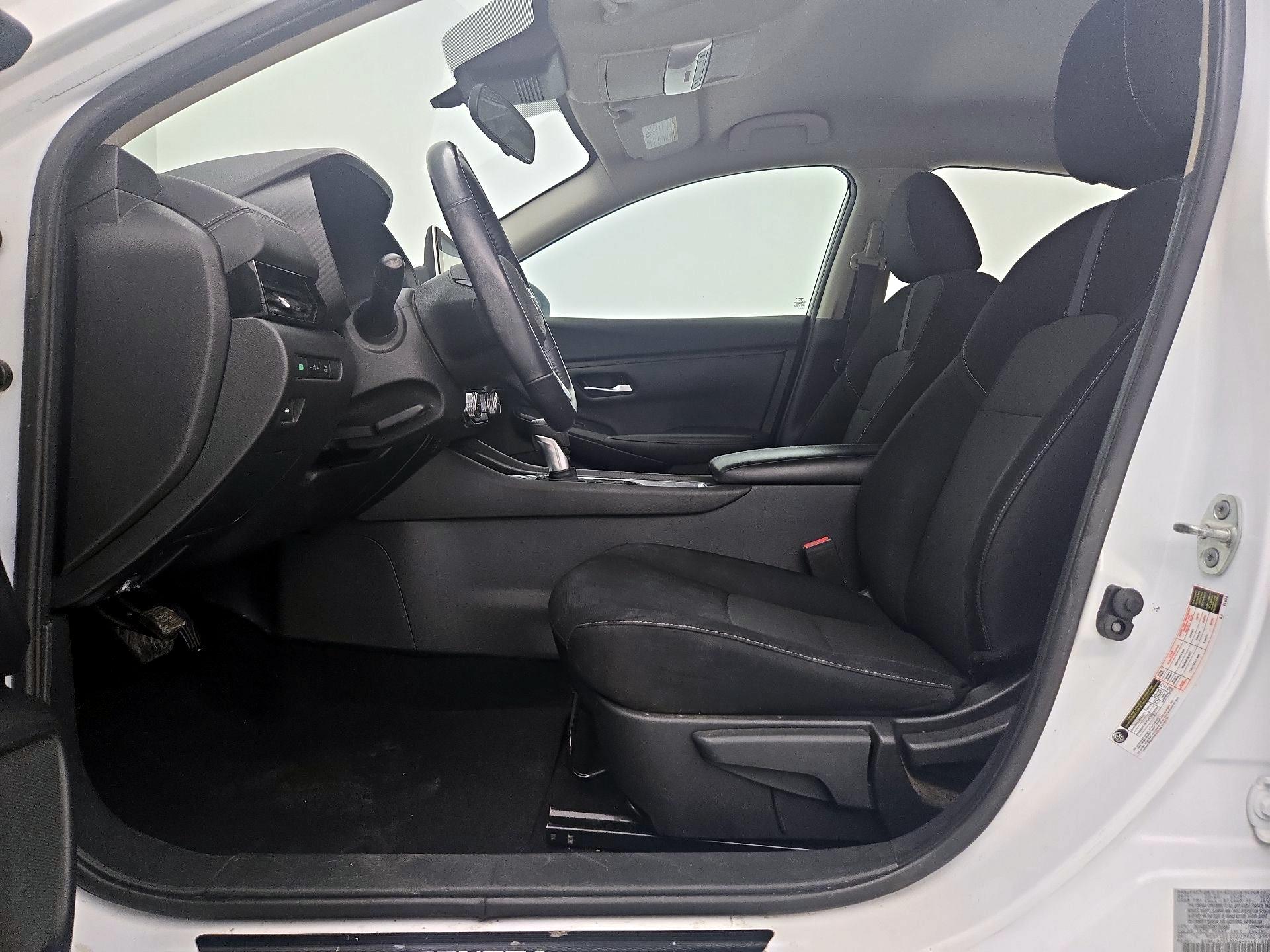 Thumbnail: 2021 Nissan Sentra - 9