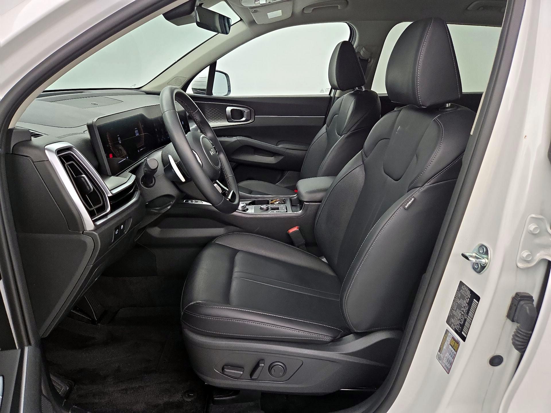 Thumbnail: 2025 Kia Sorento - 11