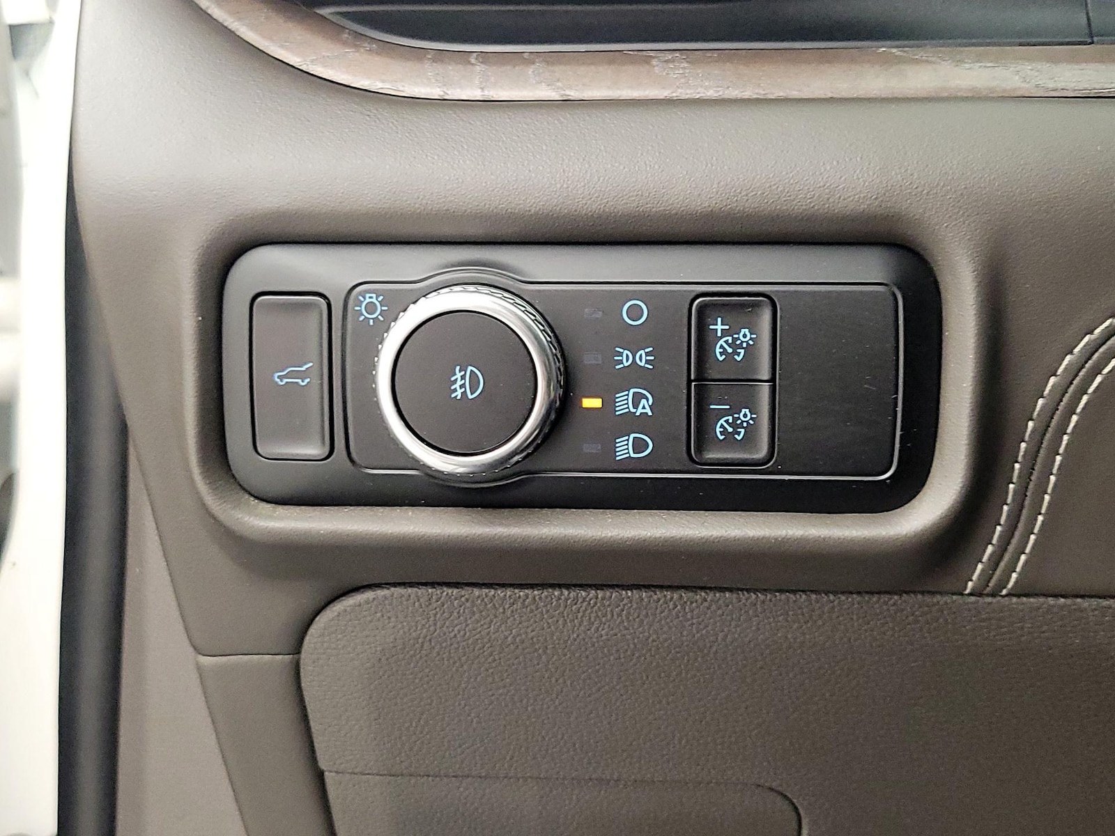 2023 Ford Explorer Platinum - Photo 14