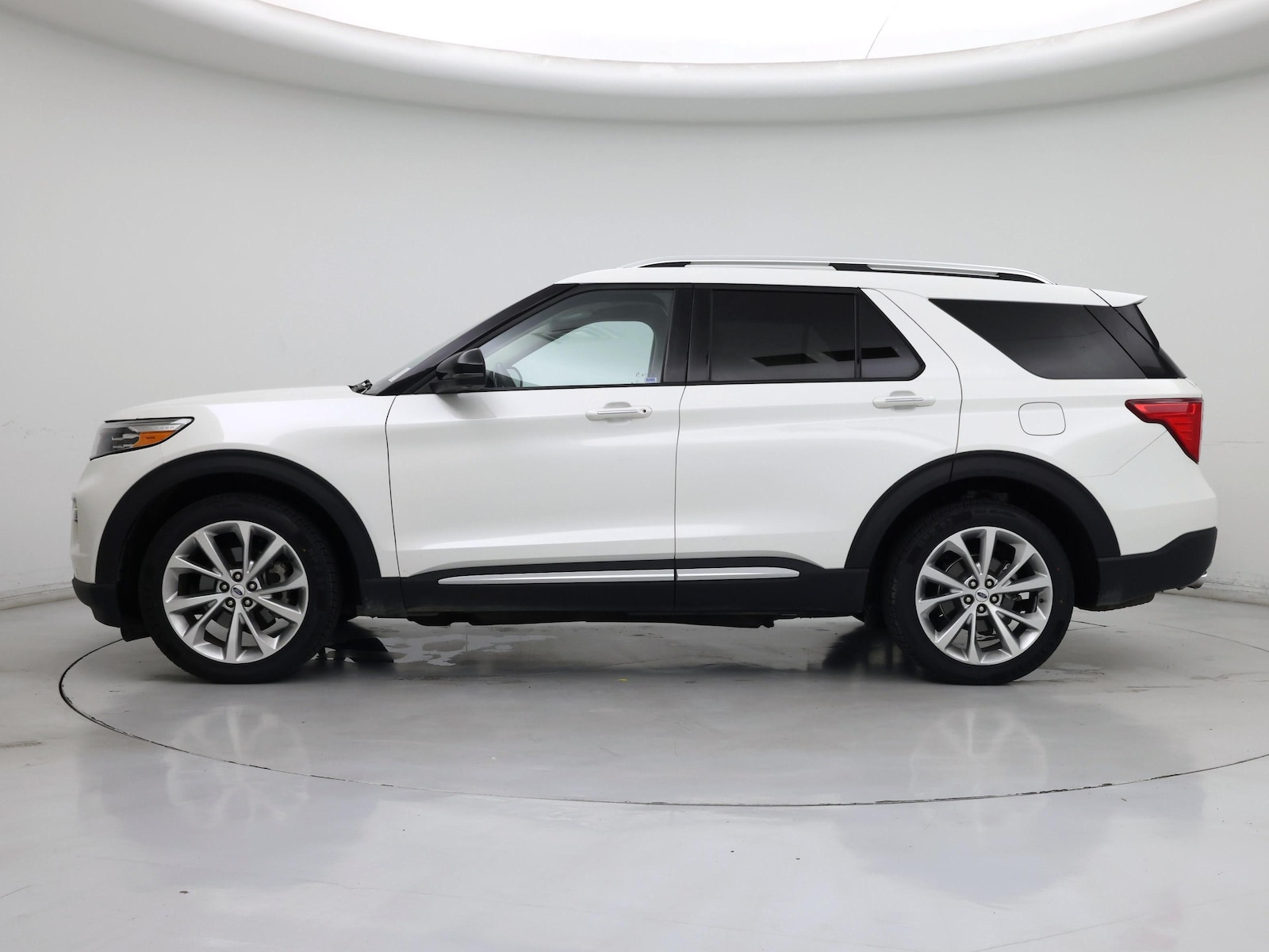 2023 Ford Explorer Platinum - Photo 4