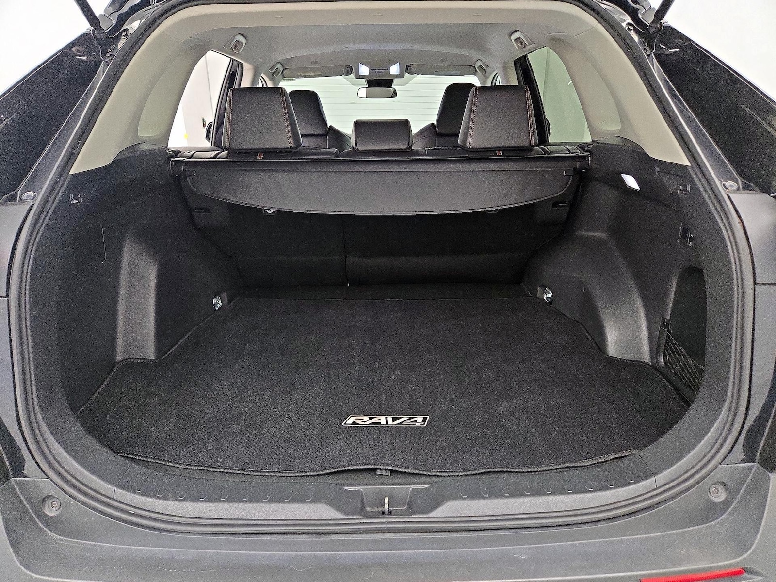 2024 Toyota RAV4 Adventure - Photo 19