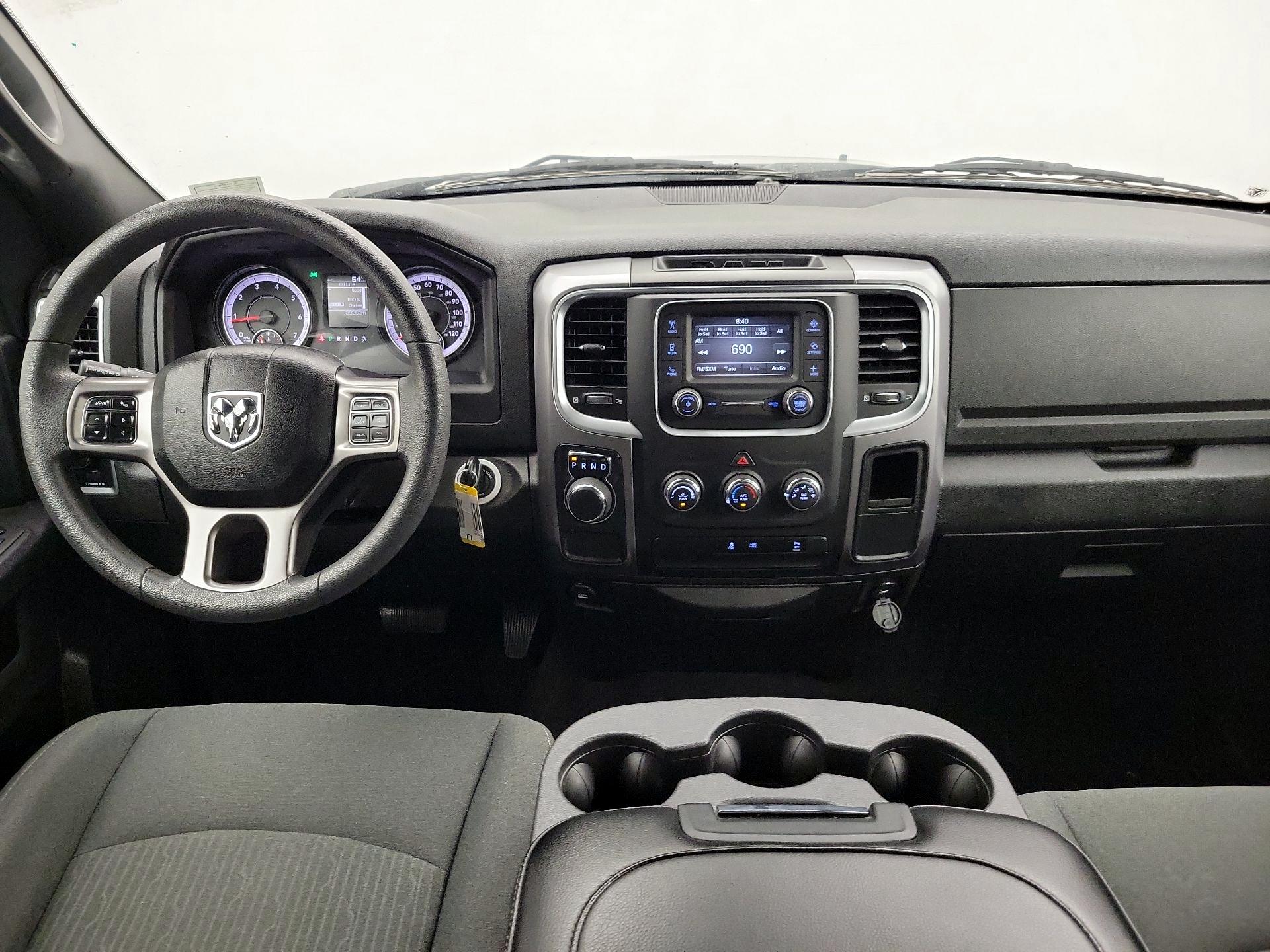 Thumbnail: 2024 RAM 1500 Classic - 9