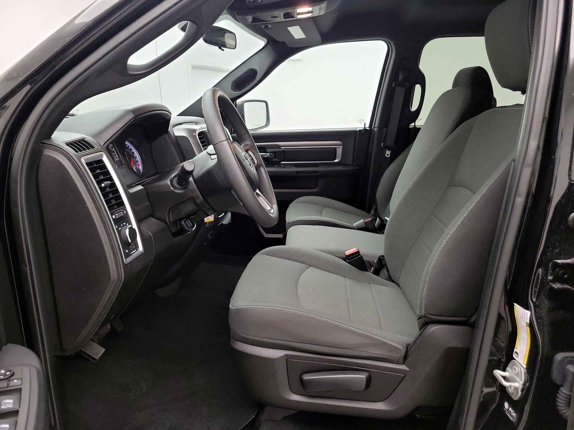 Thumbnail: 2024 RAM 1500 Classic - 11