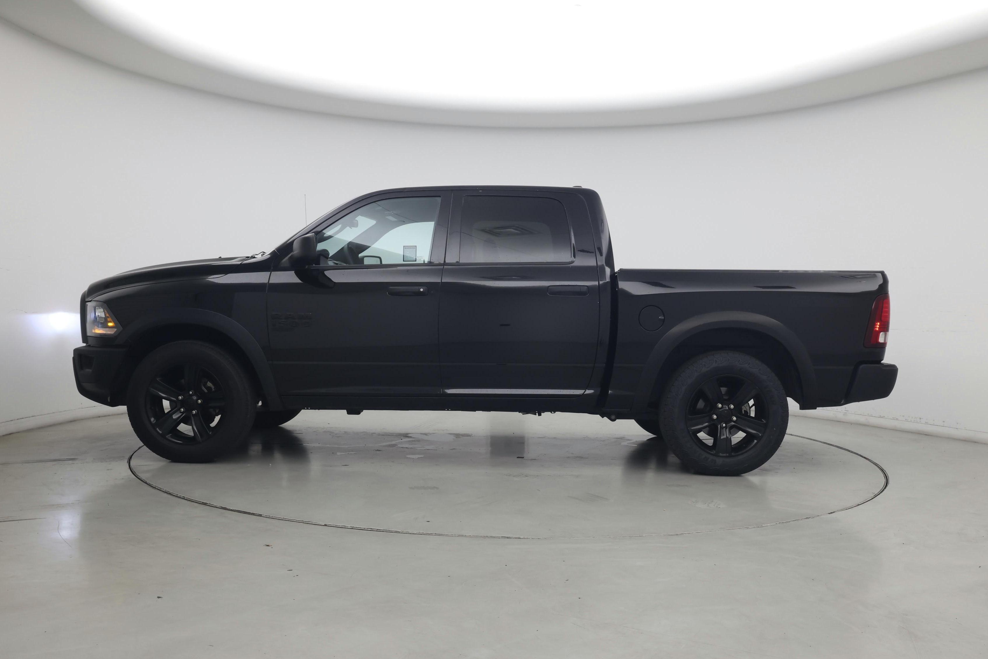 Thumbnail: 2024 RAM 1500 Classic - 3