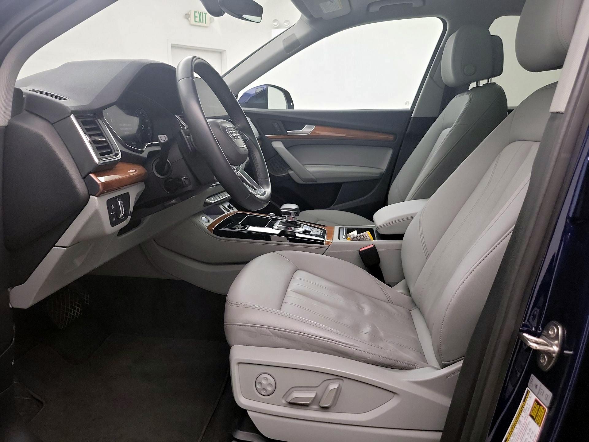 Thumbnail: 2022 Audi Q5 - 11