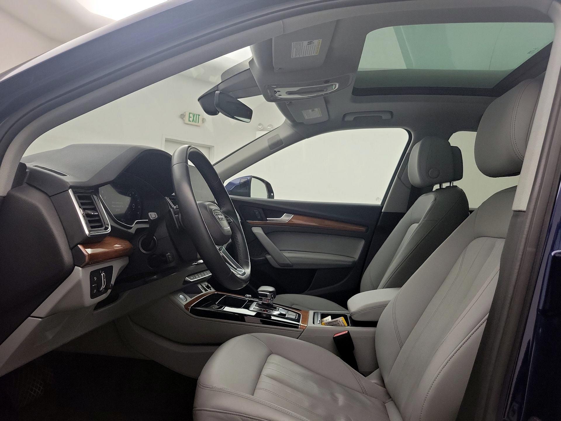 Thumbnail: 2022 Audi Q5 - 20