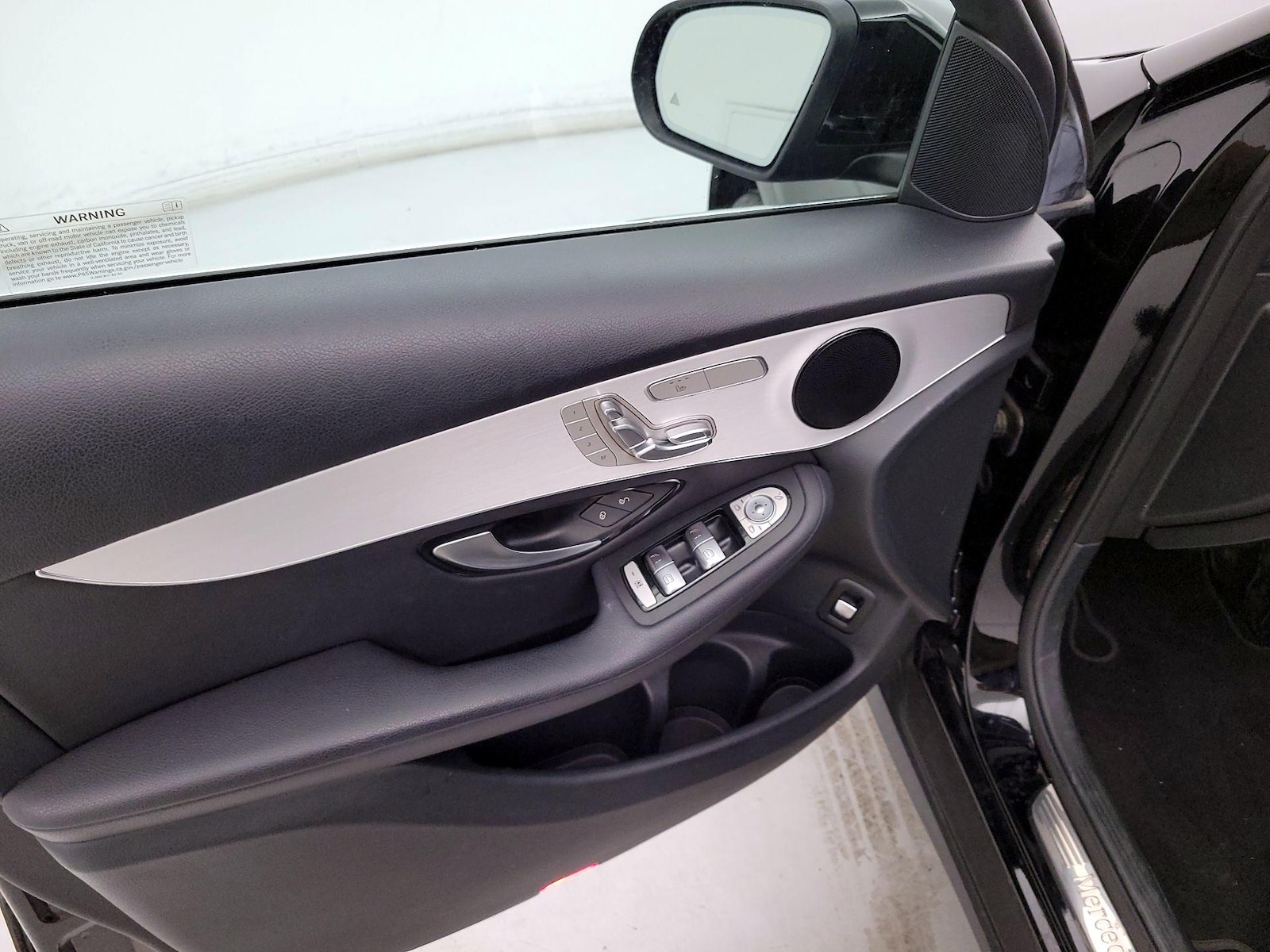 2022 Mercedes-Benz GLC GLC300 - Photo 13