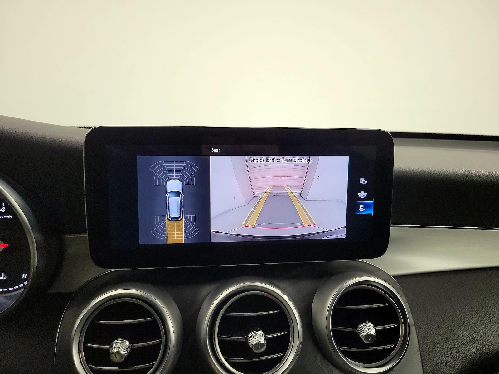 2022 Mercedes-Benz GLC GLC300 - Photo 15