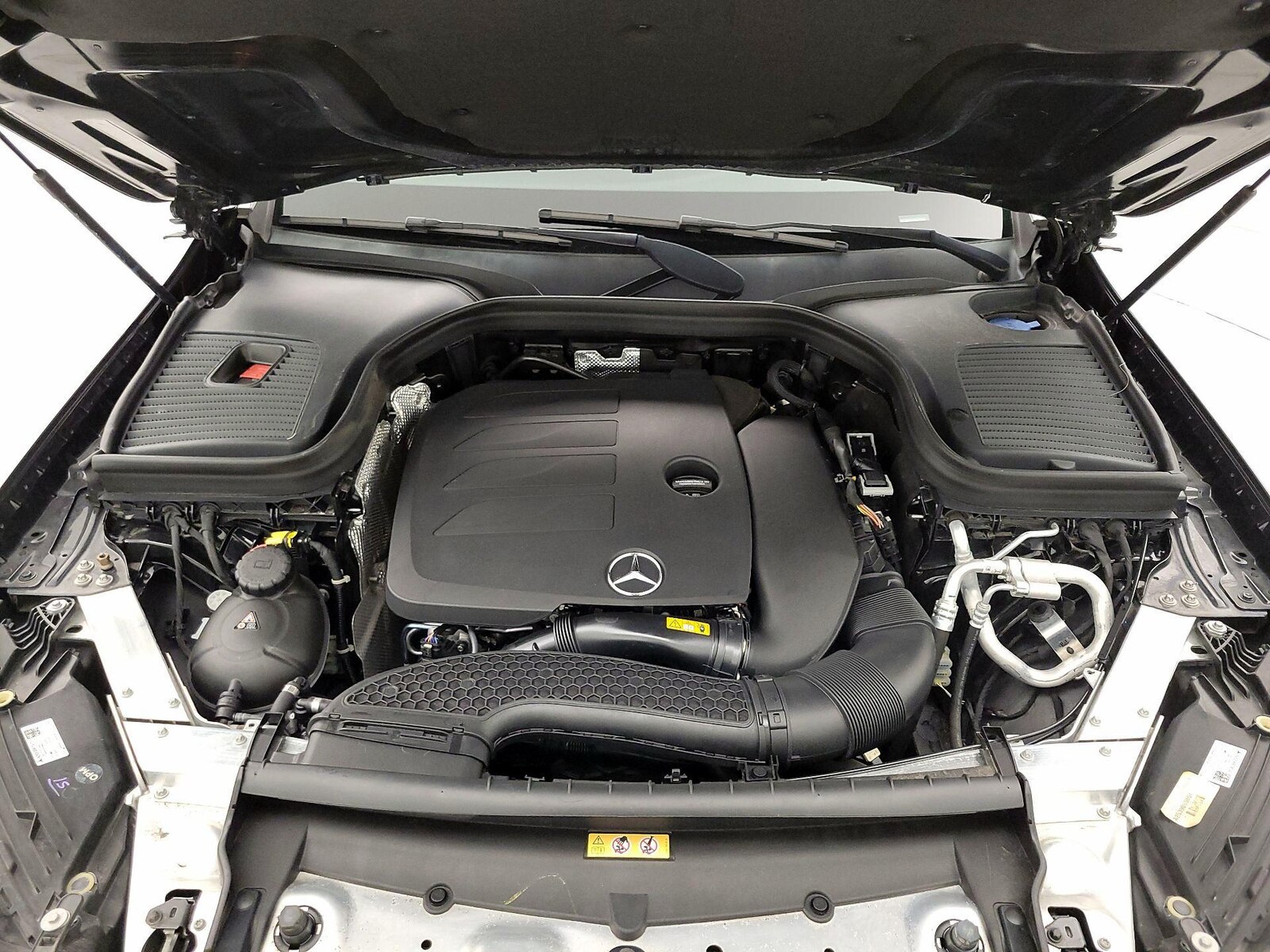 2022 Mercedes-Benz GLC GLC300 - Photo 21
