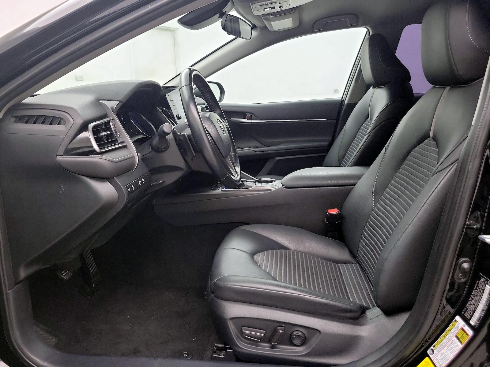 Power Seat(s) & Side Airbags