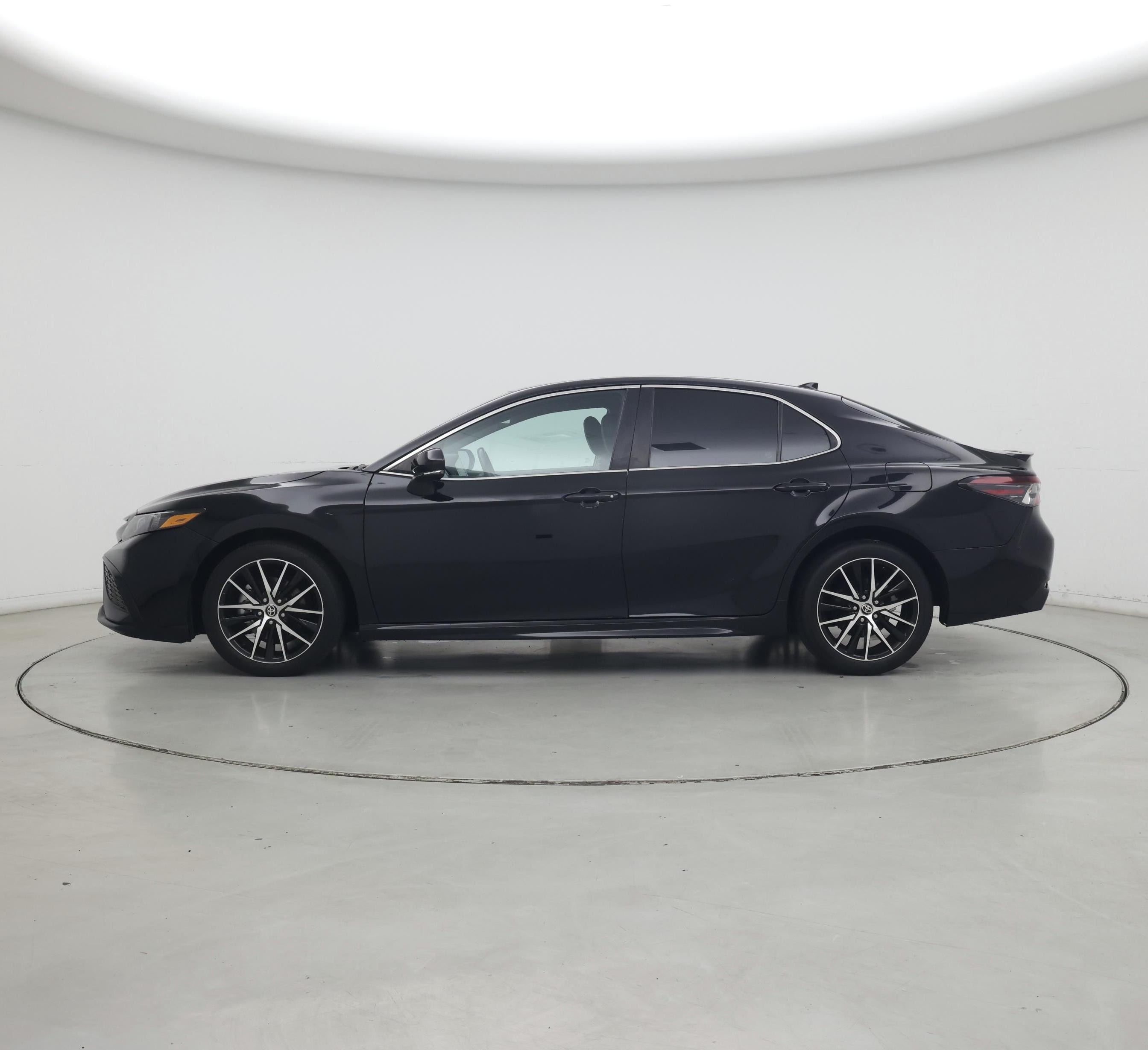 Thumbnail: 2024 Toyota Camry - 3