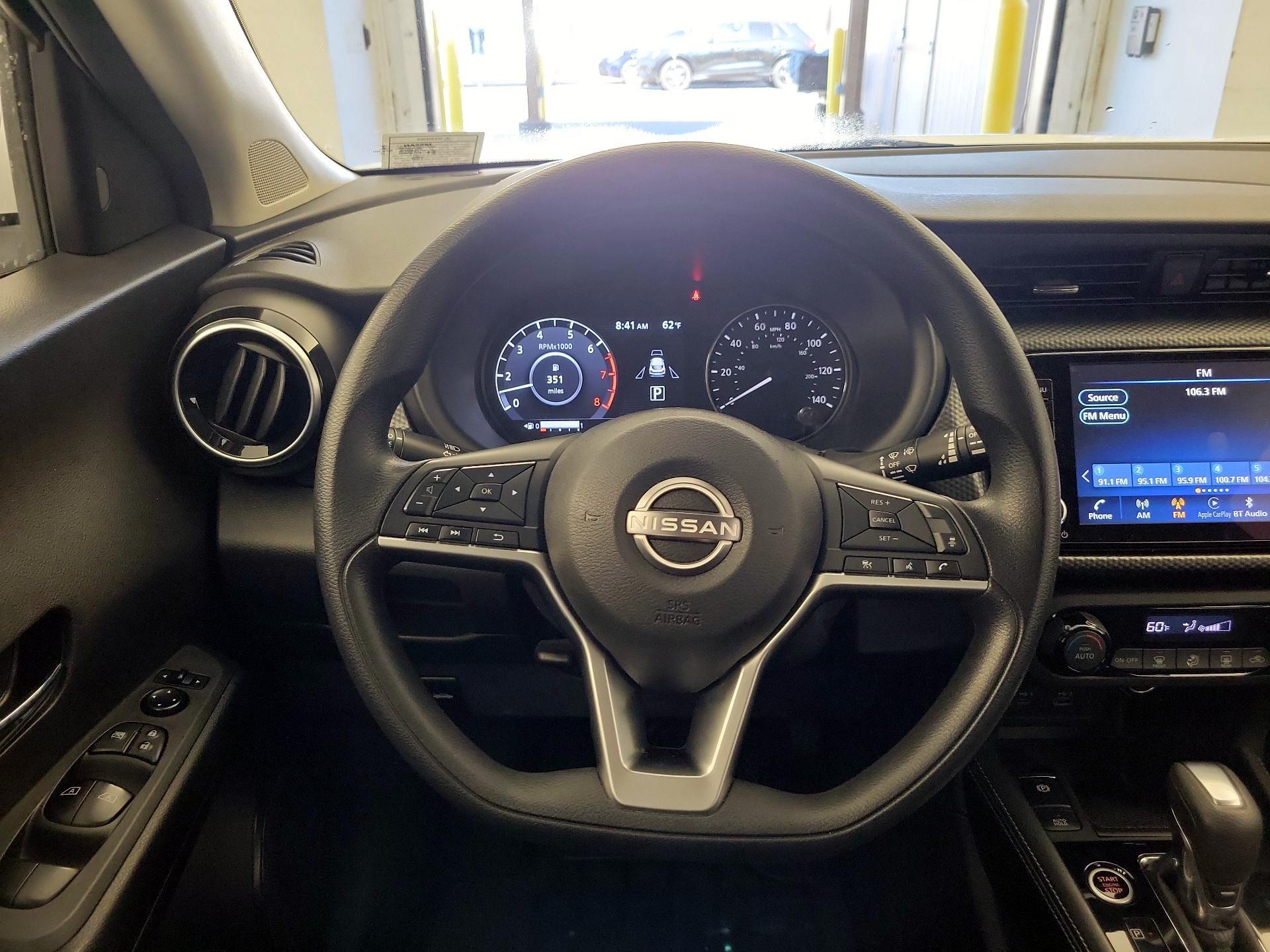 Thumbnail: 2022 Nissan Kicks - 10