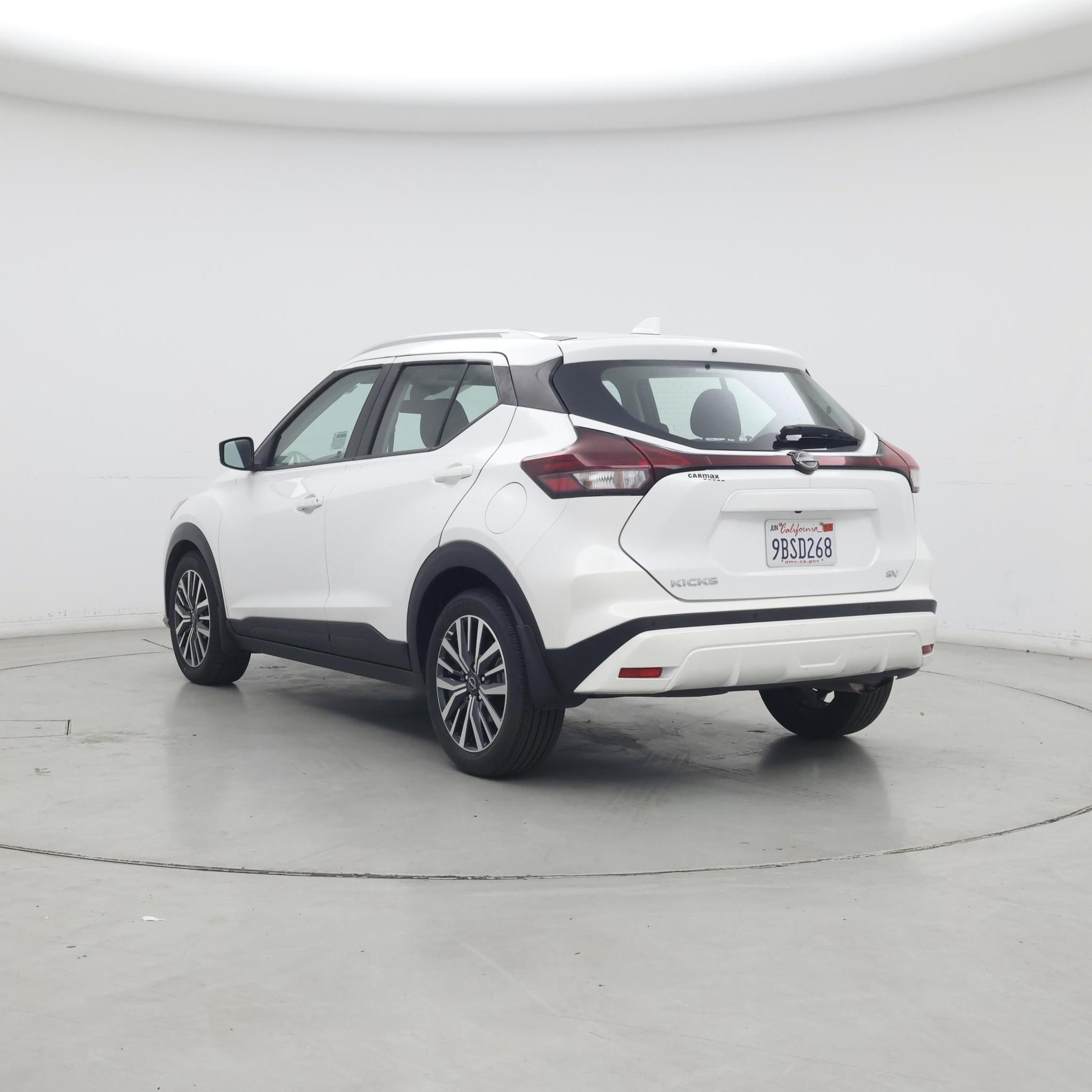 Thumbnail: 2022 Nissan Kicks - 2