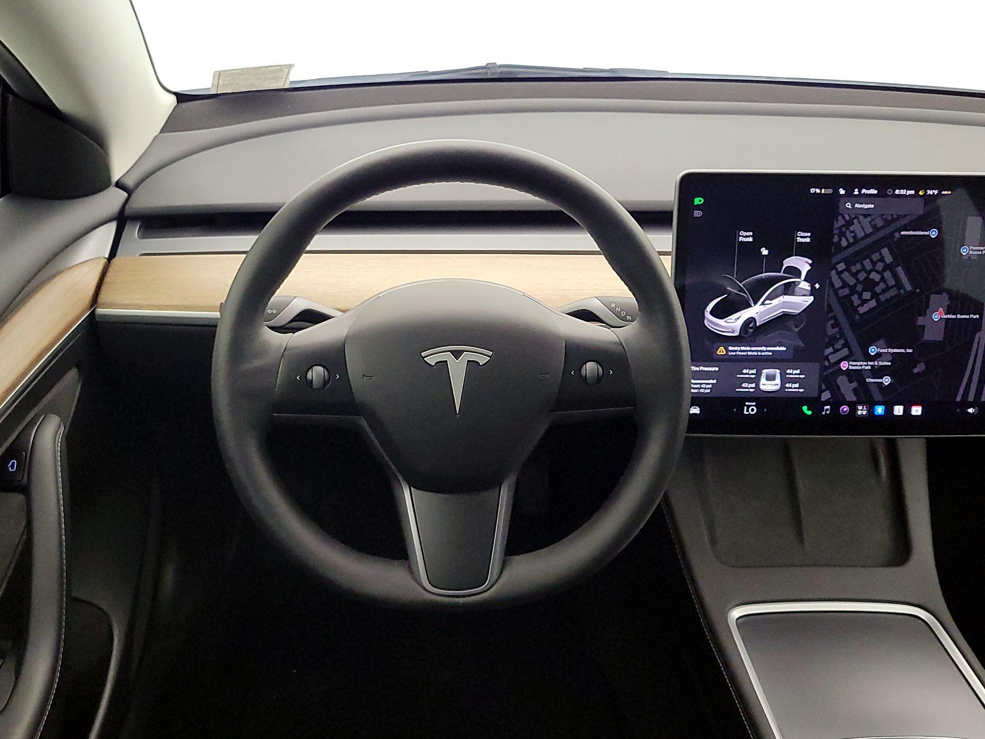 Thumbnail: 2023 Tesla Model 3 - 10